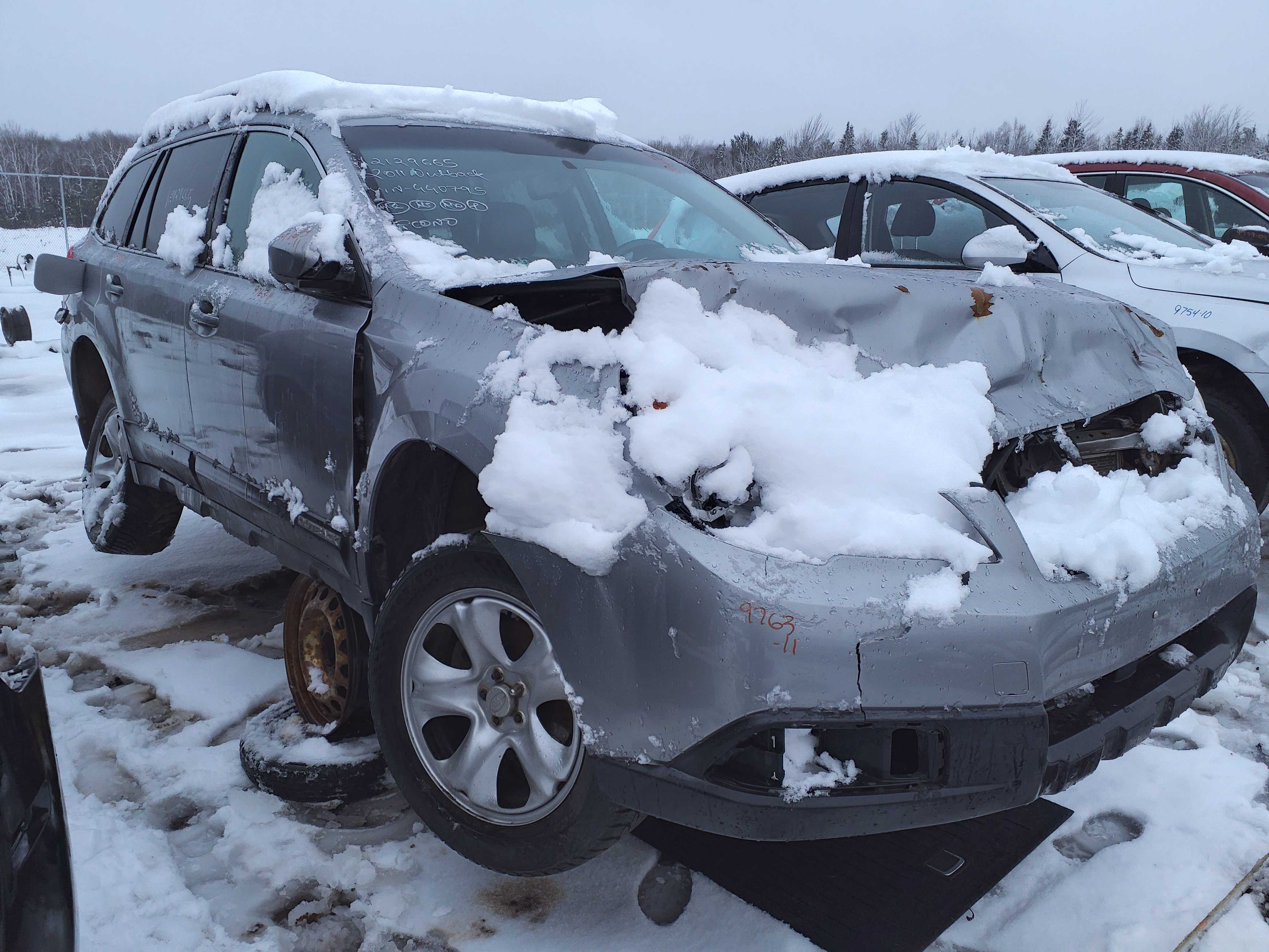 SUBARU OUTBACK 2011