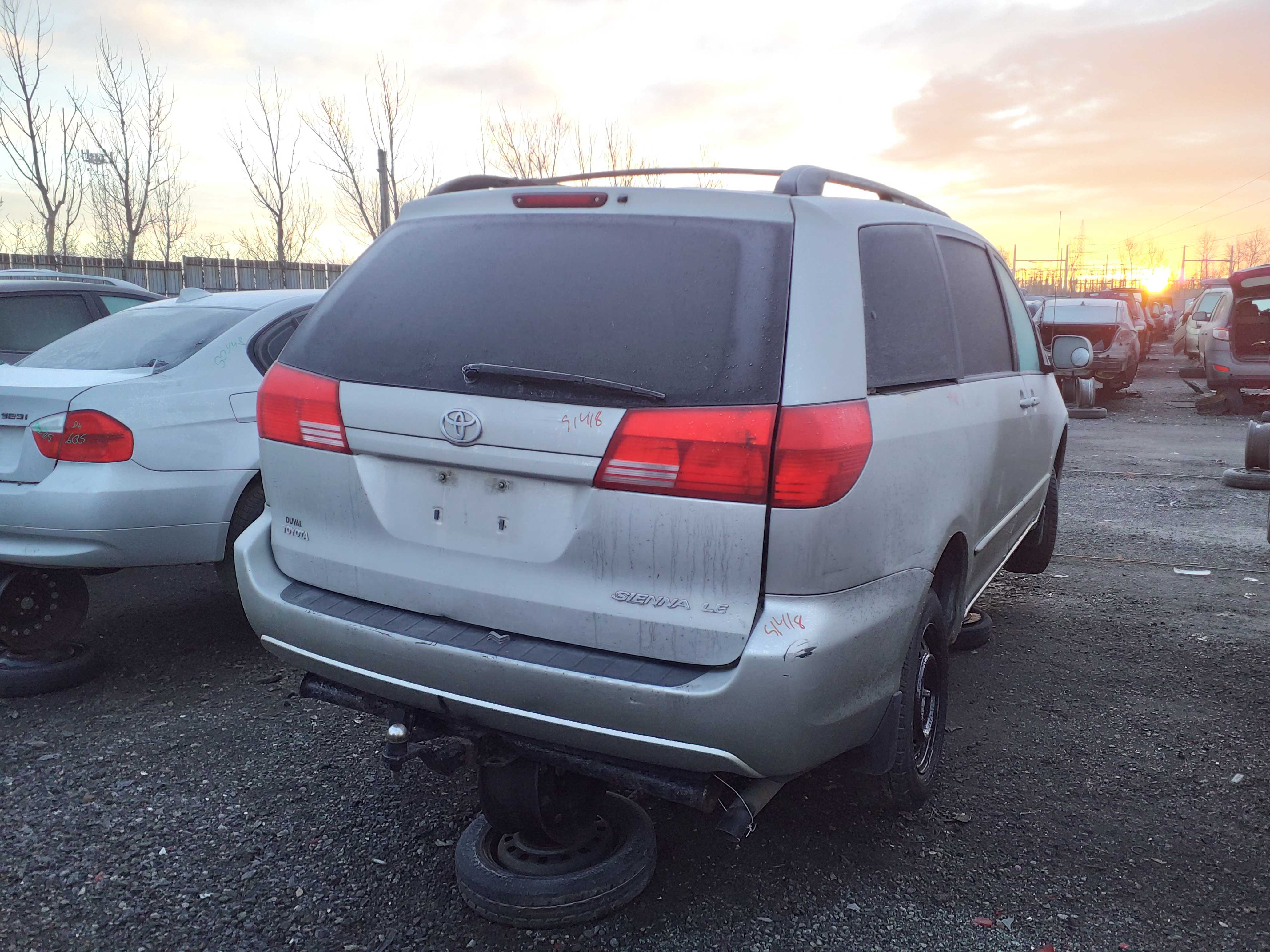 TOYOTA SIENNA 2004