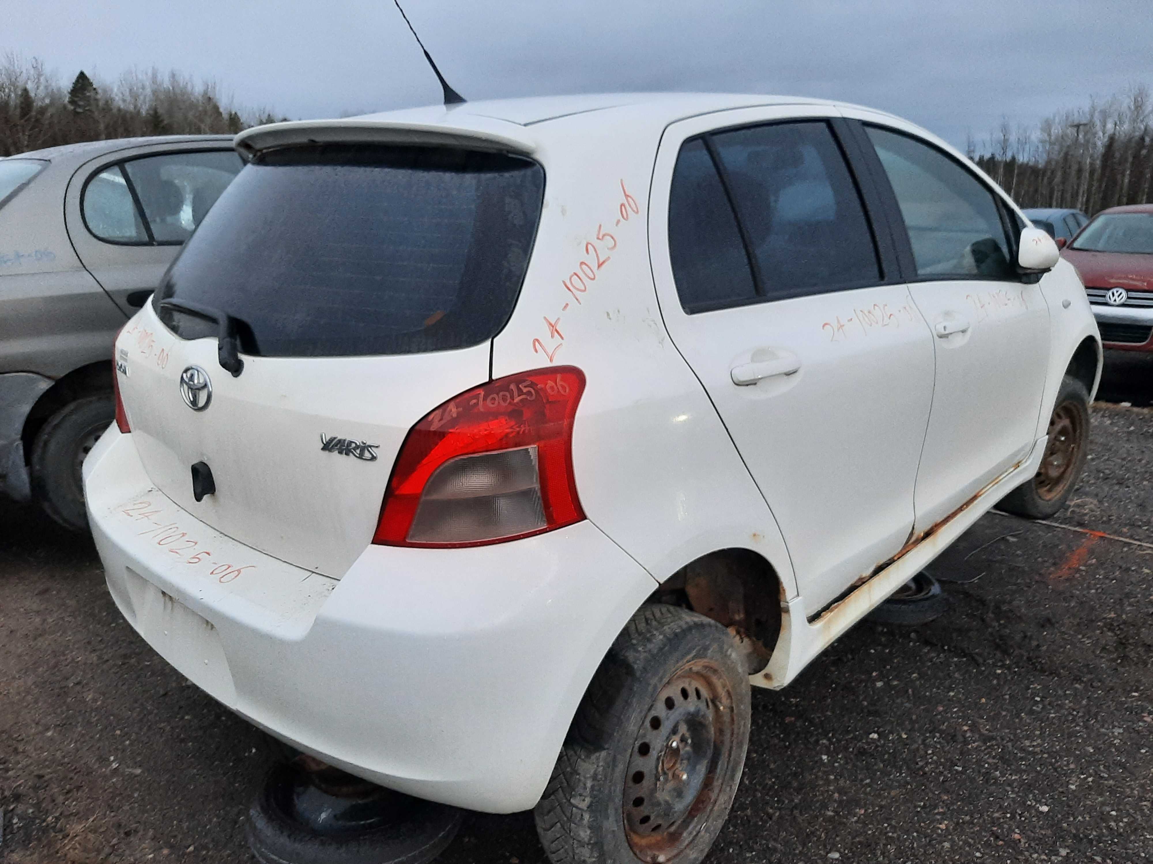 TOYOTA YARIS 2006