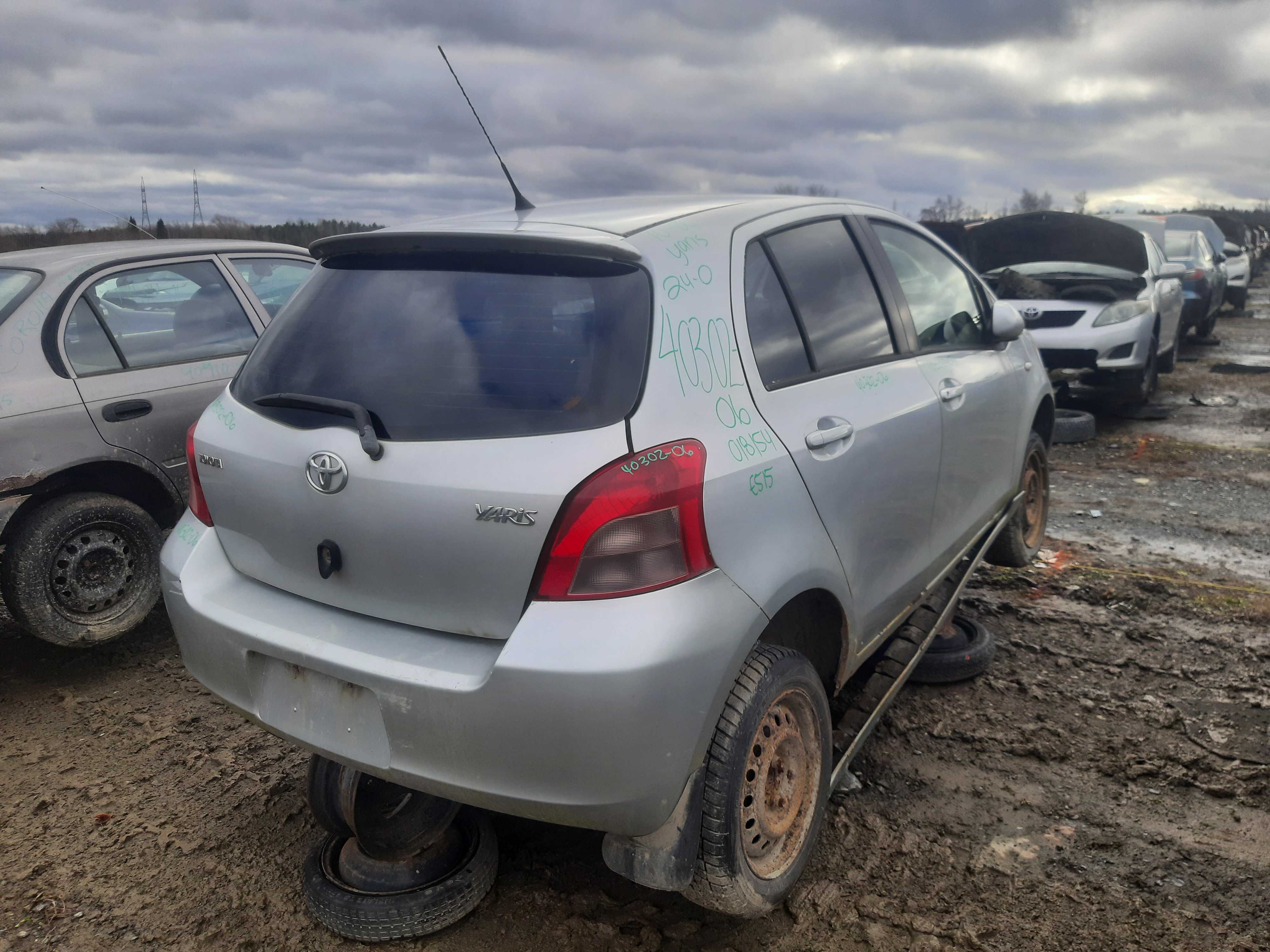 TOYOTA YARIS 2006