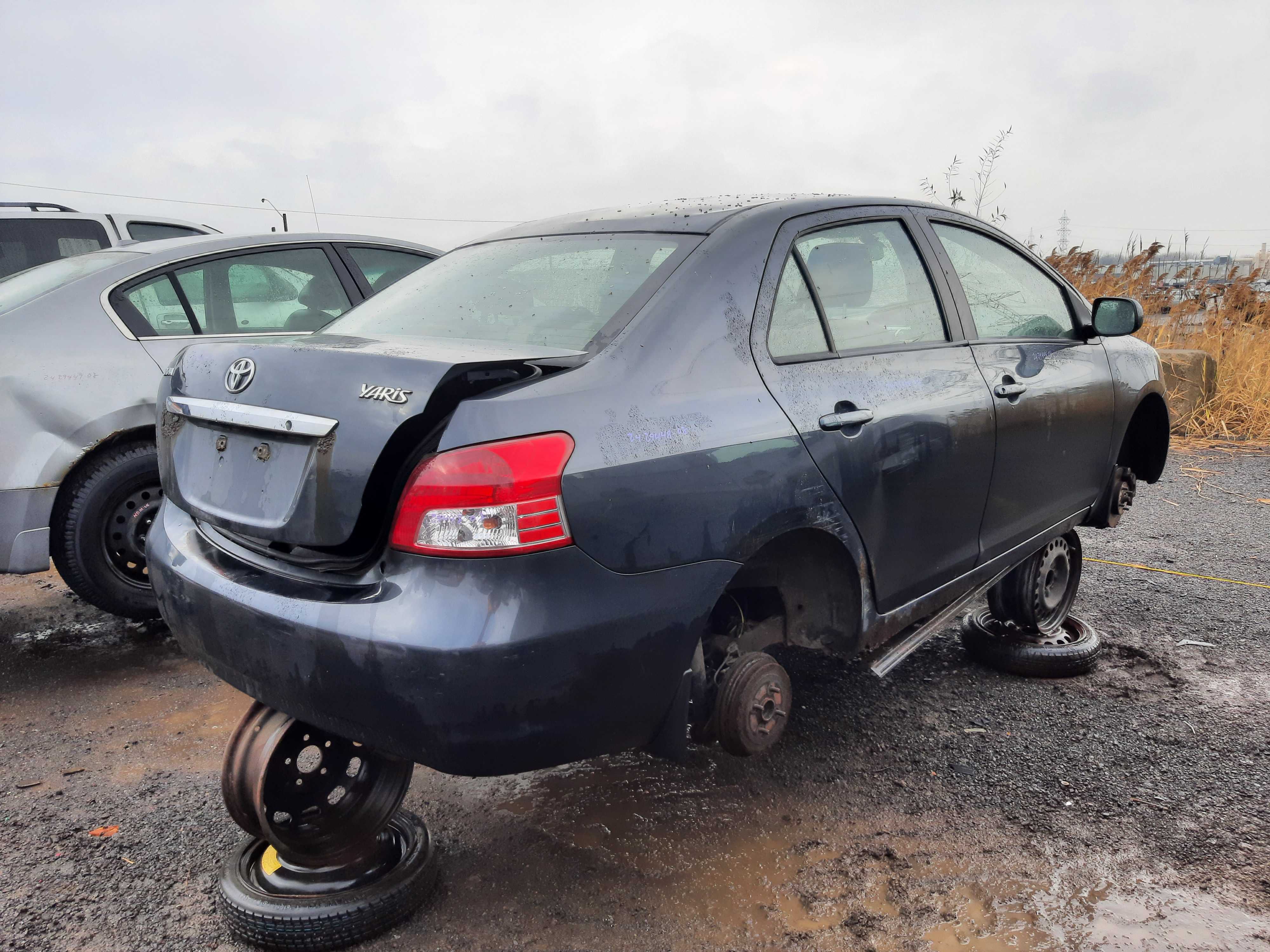 TOYOTA YARIS 2008
