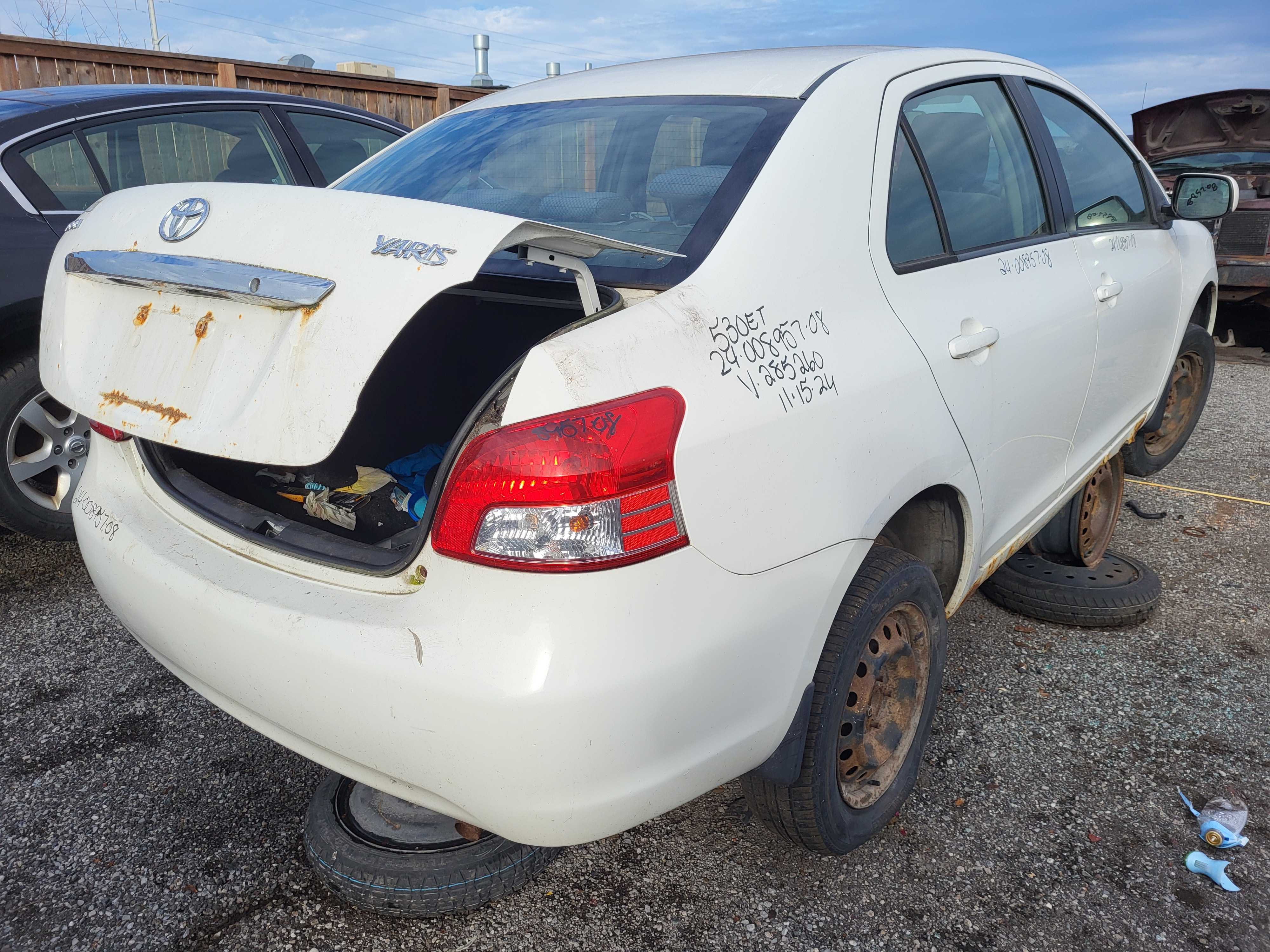 TOYOTA YARIS 2008