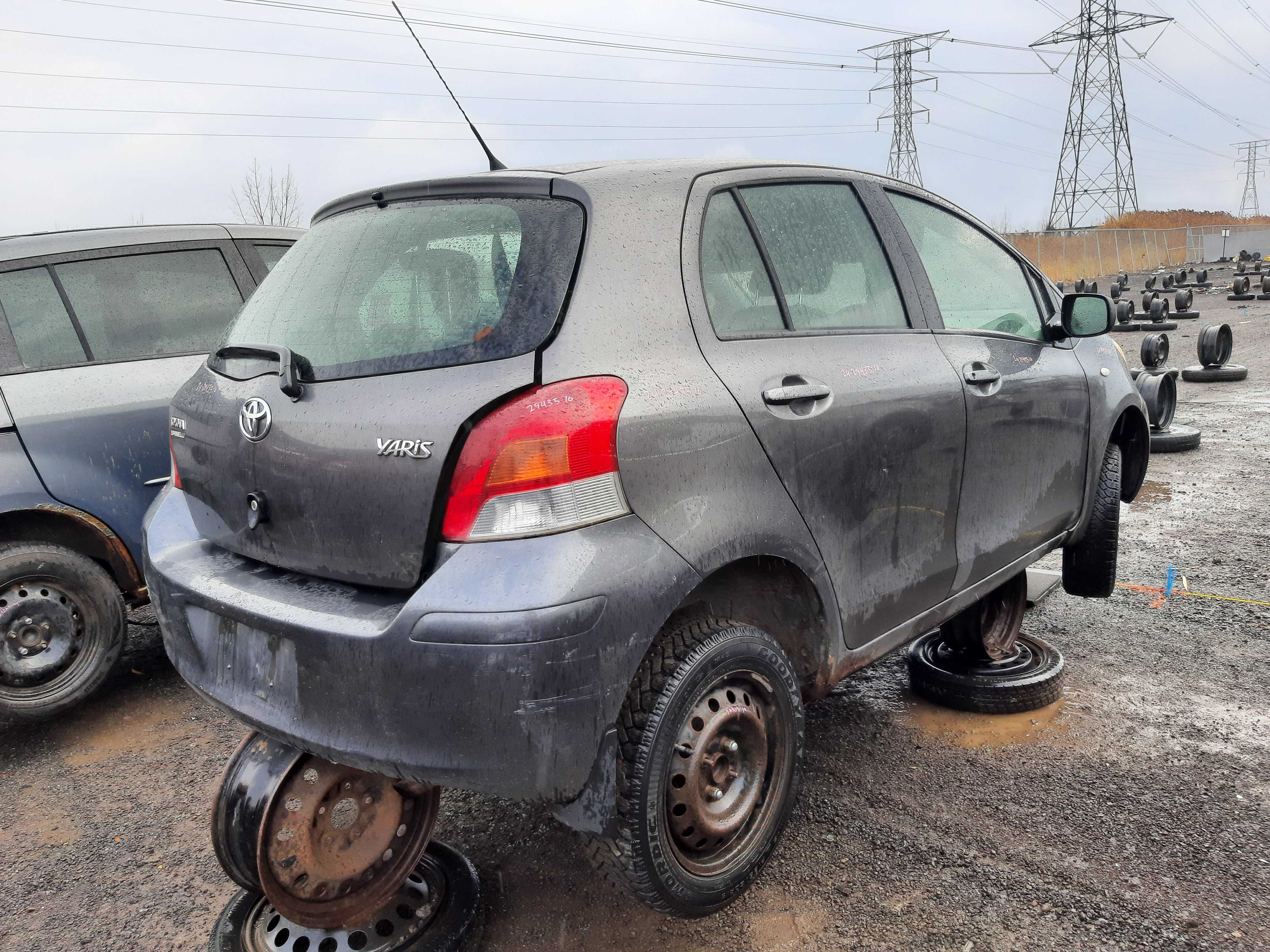 TOYOTA YARIS 2010