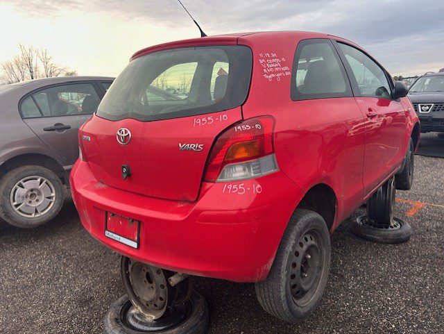 TOYOTA YARIS 2010