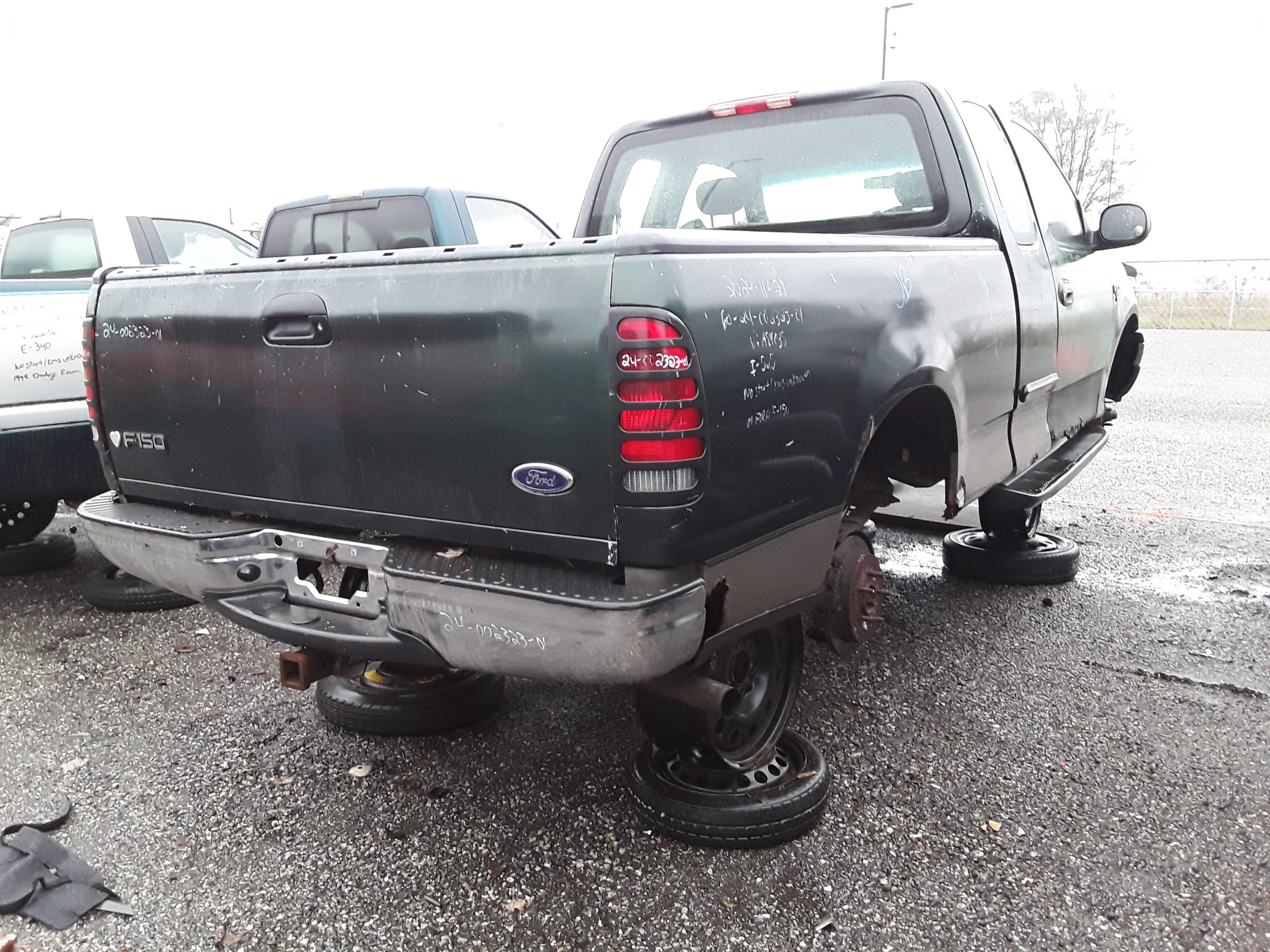 FORD F-150 2001