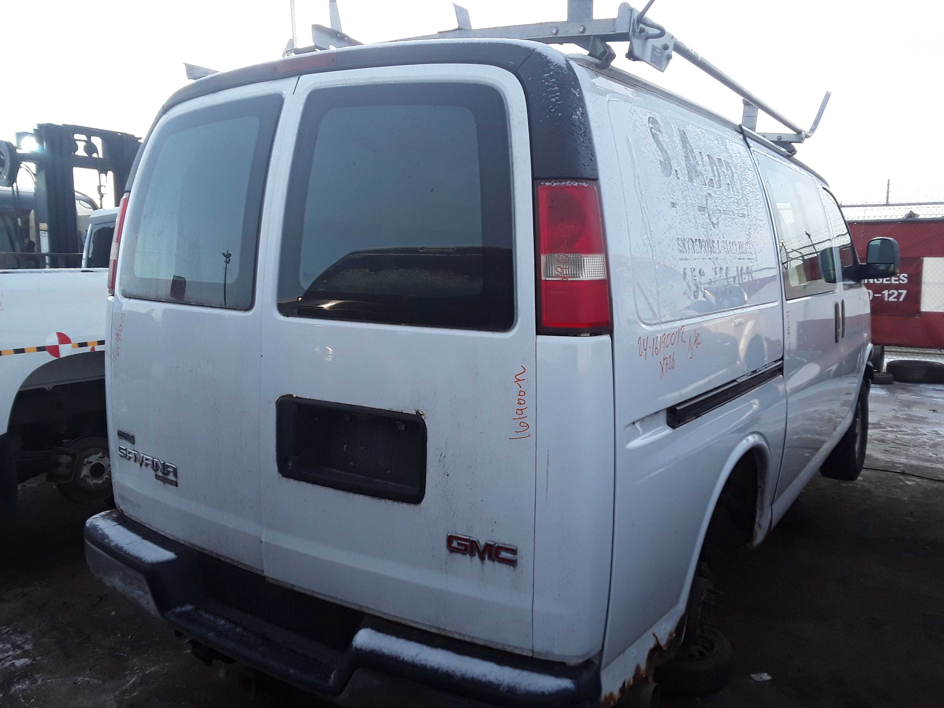 GMC SAVANA CARGO 2012