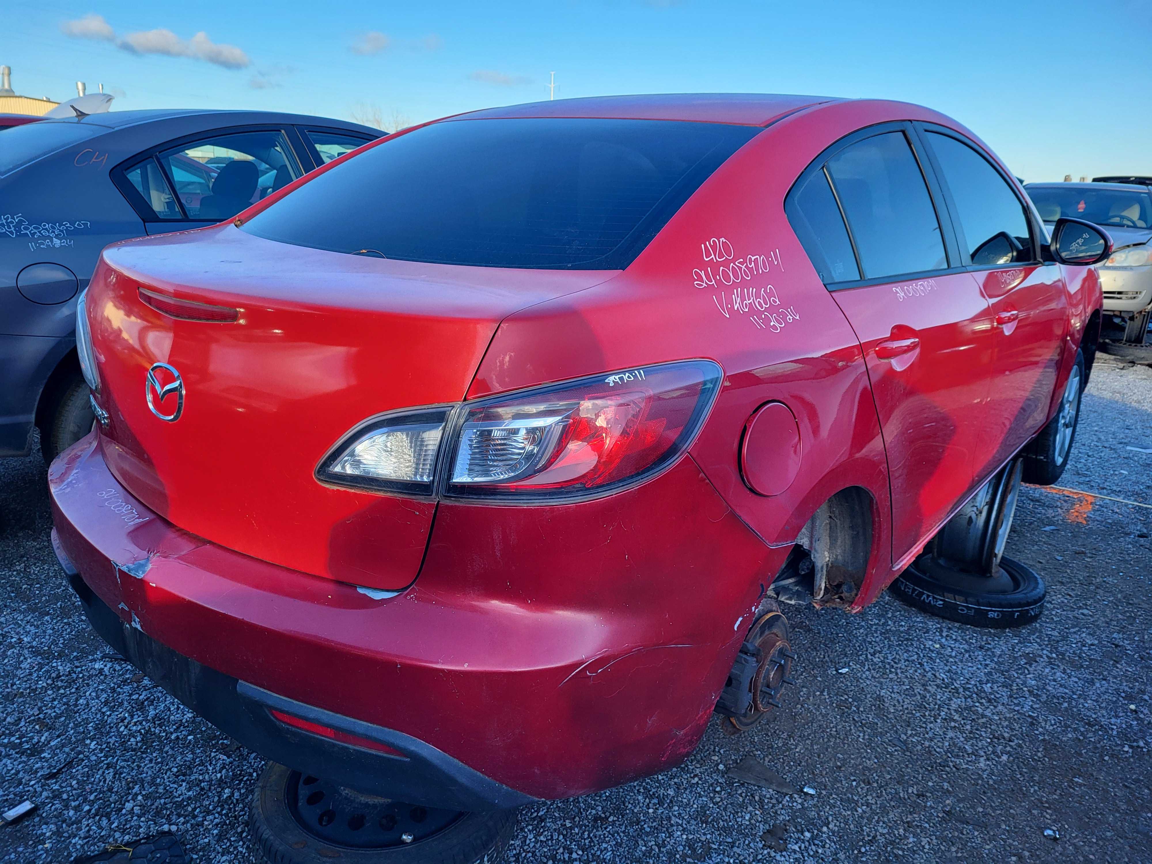 MAZDA MAZDA3 2011