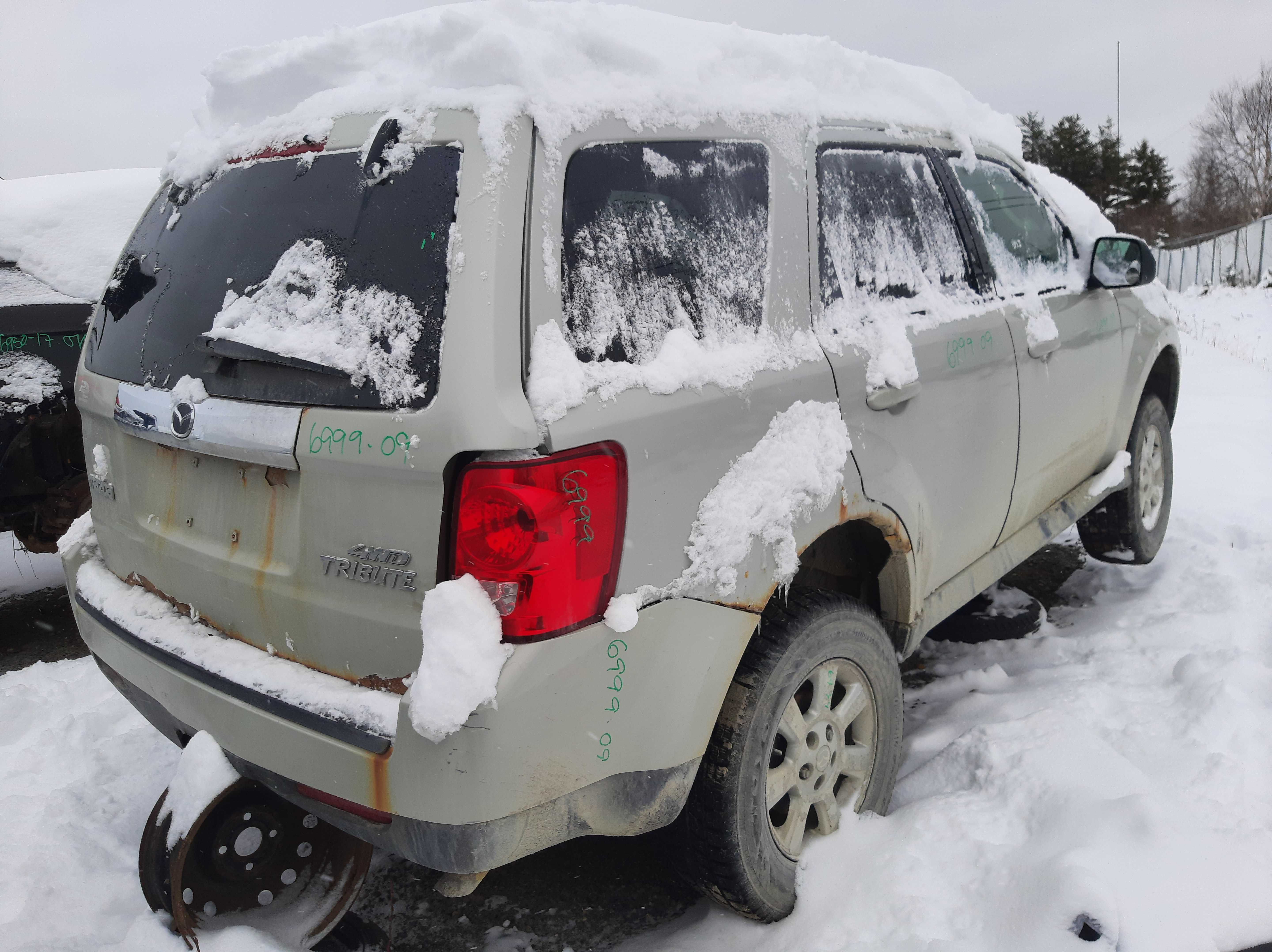 MAZDA TRIBUTE 2009