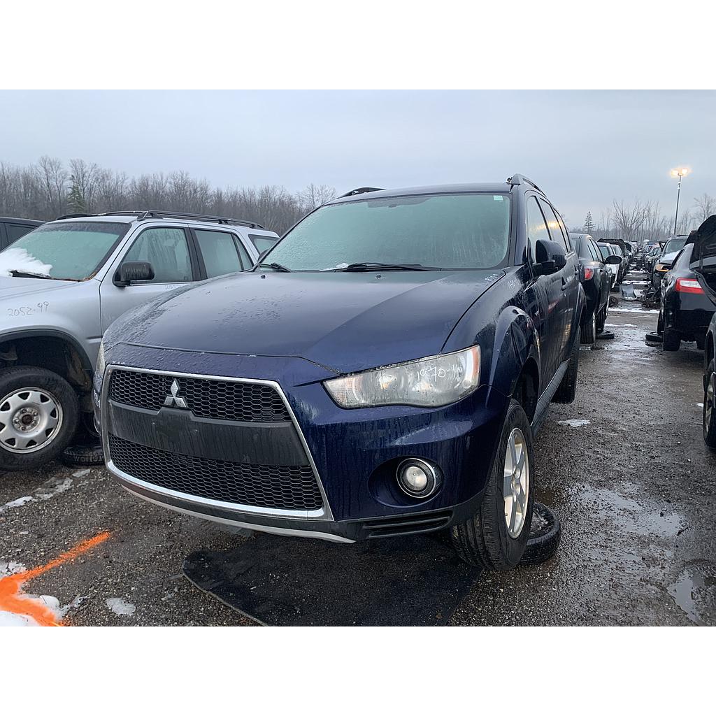 MITSUBISHI OUTLANDER 2011