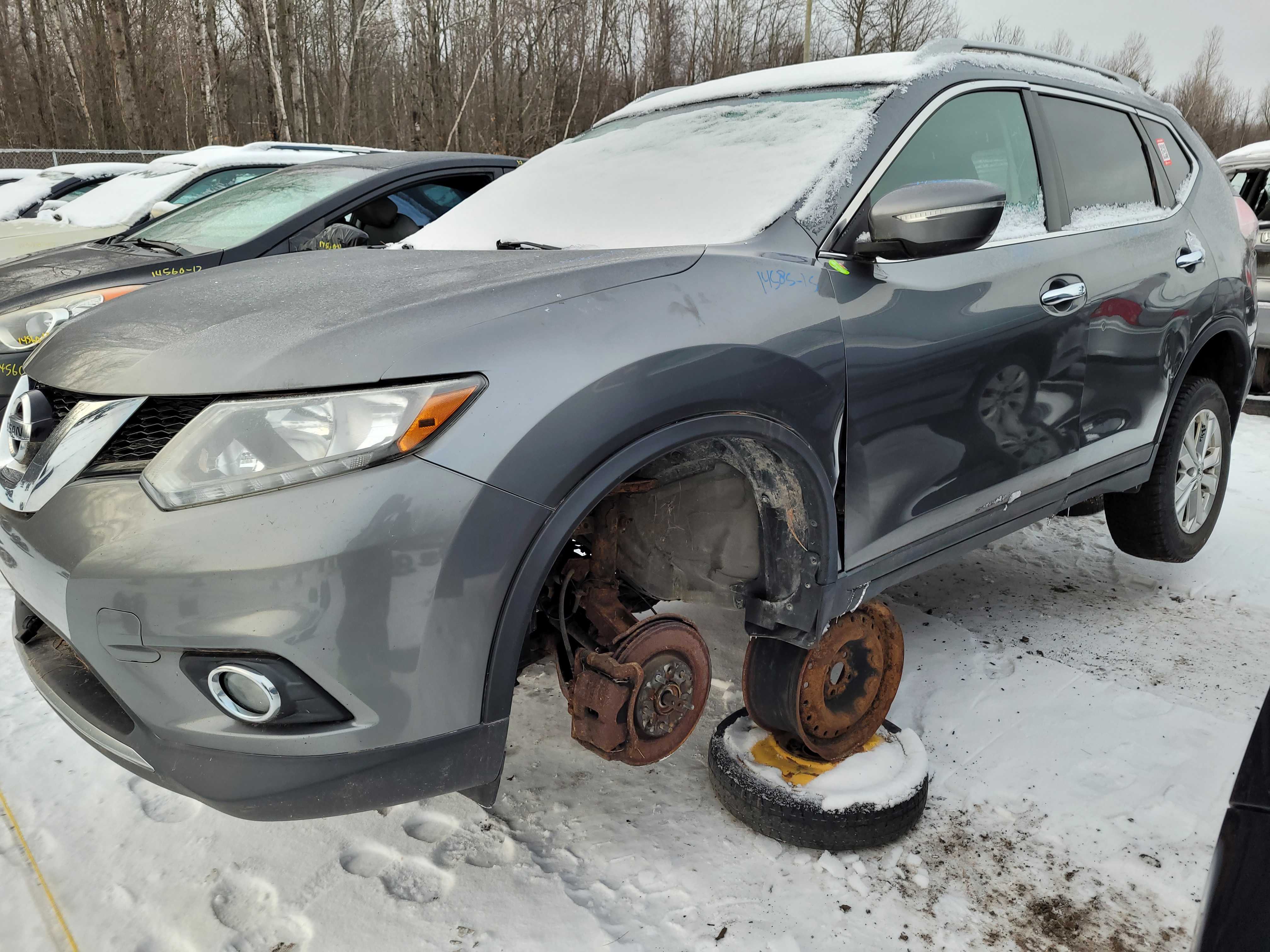 NISSAN ROGUE 2015