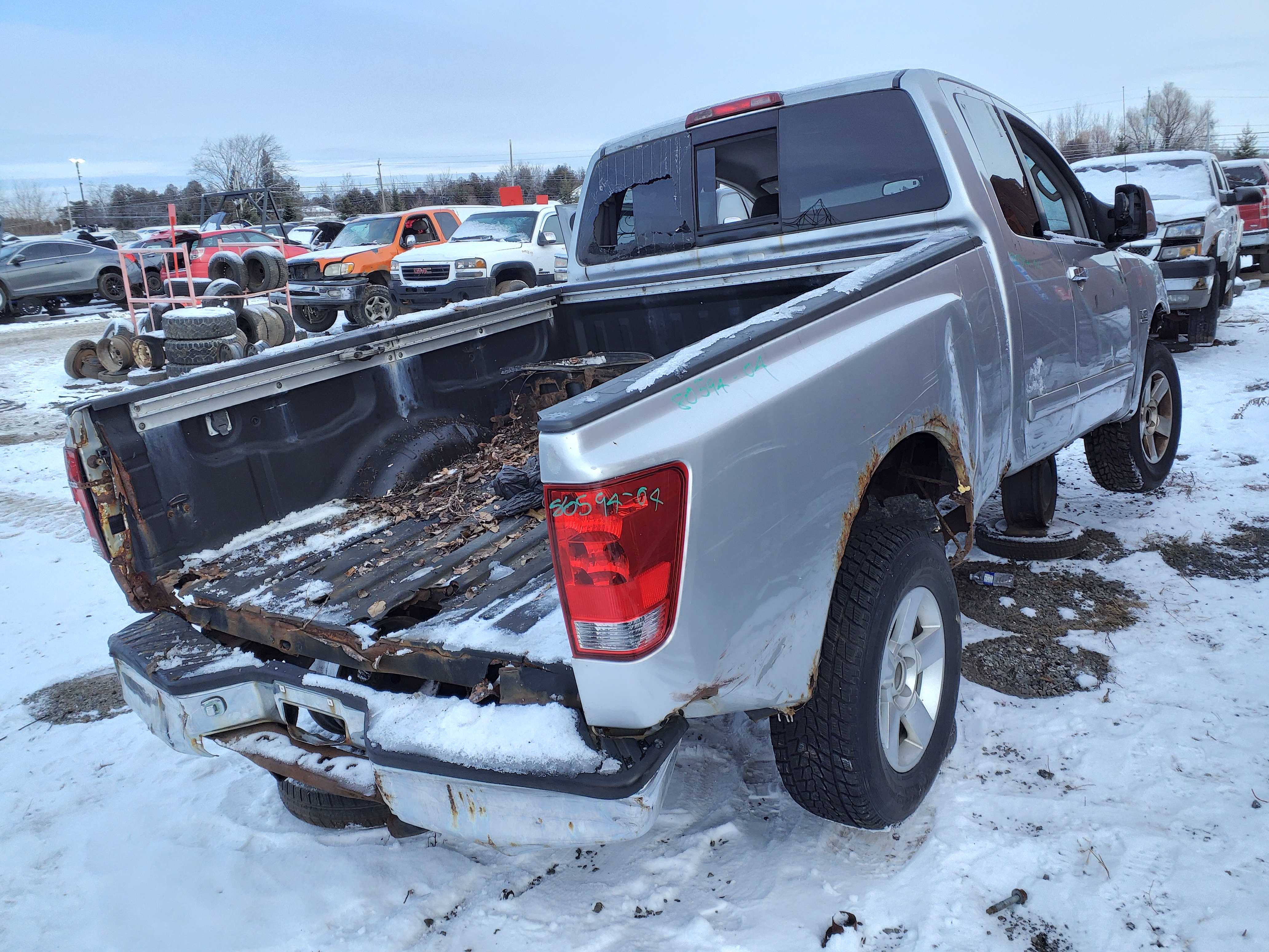 NISSAN TITAN 2004