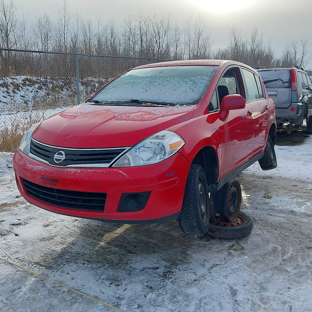 NISSAN VERSA 2010