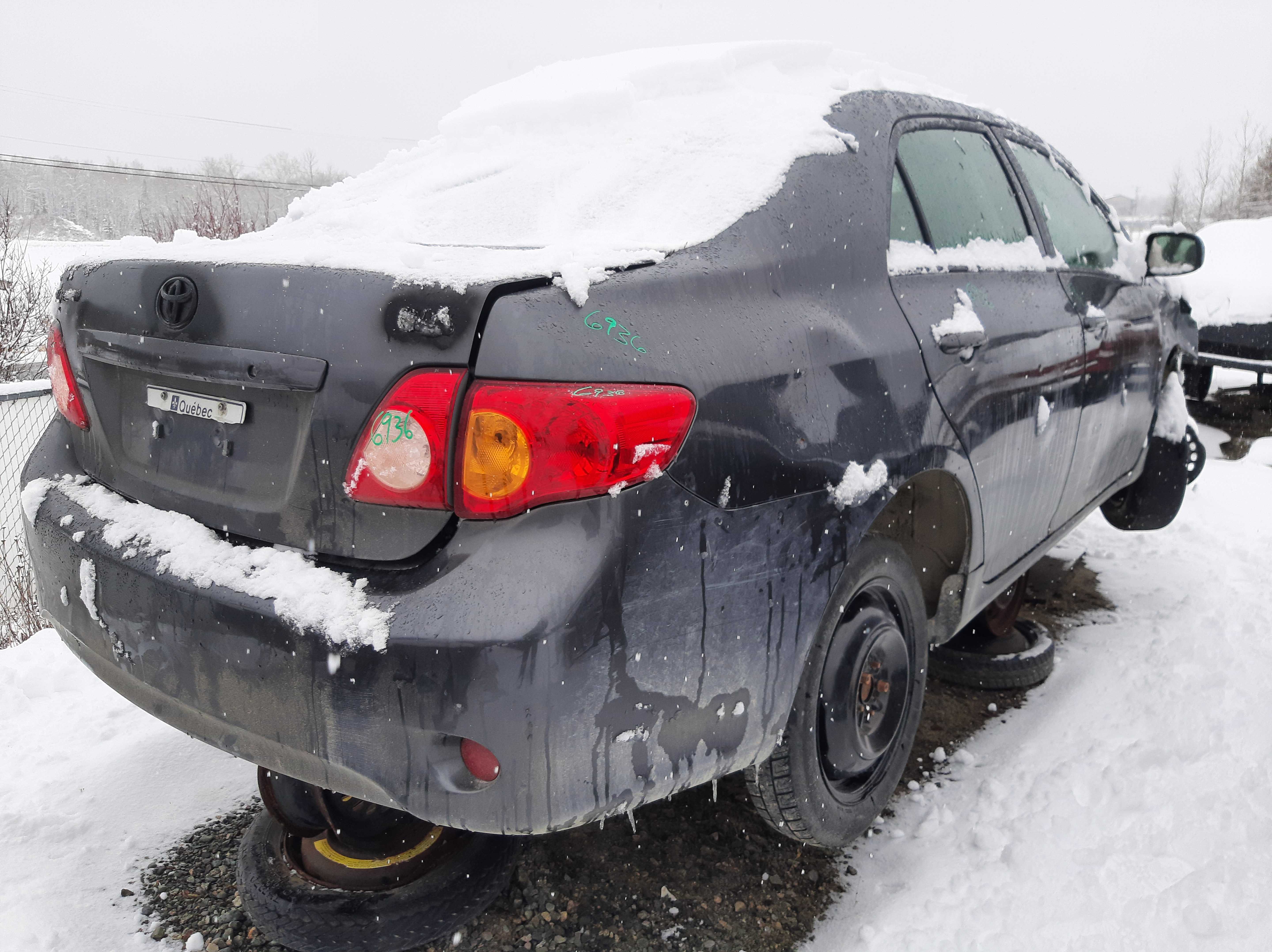 TOYOTA COROLLA 2010