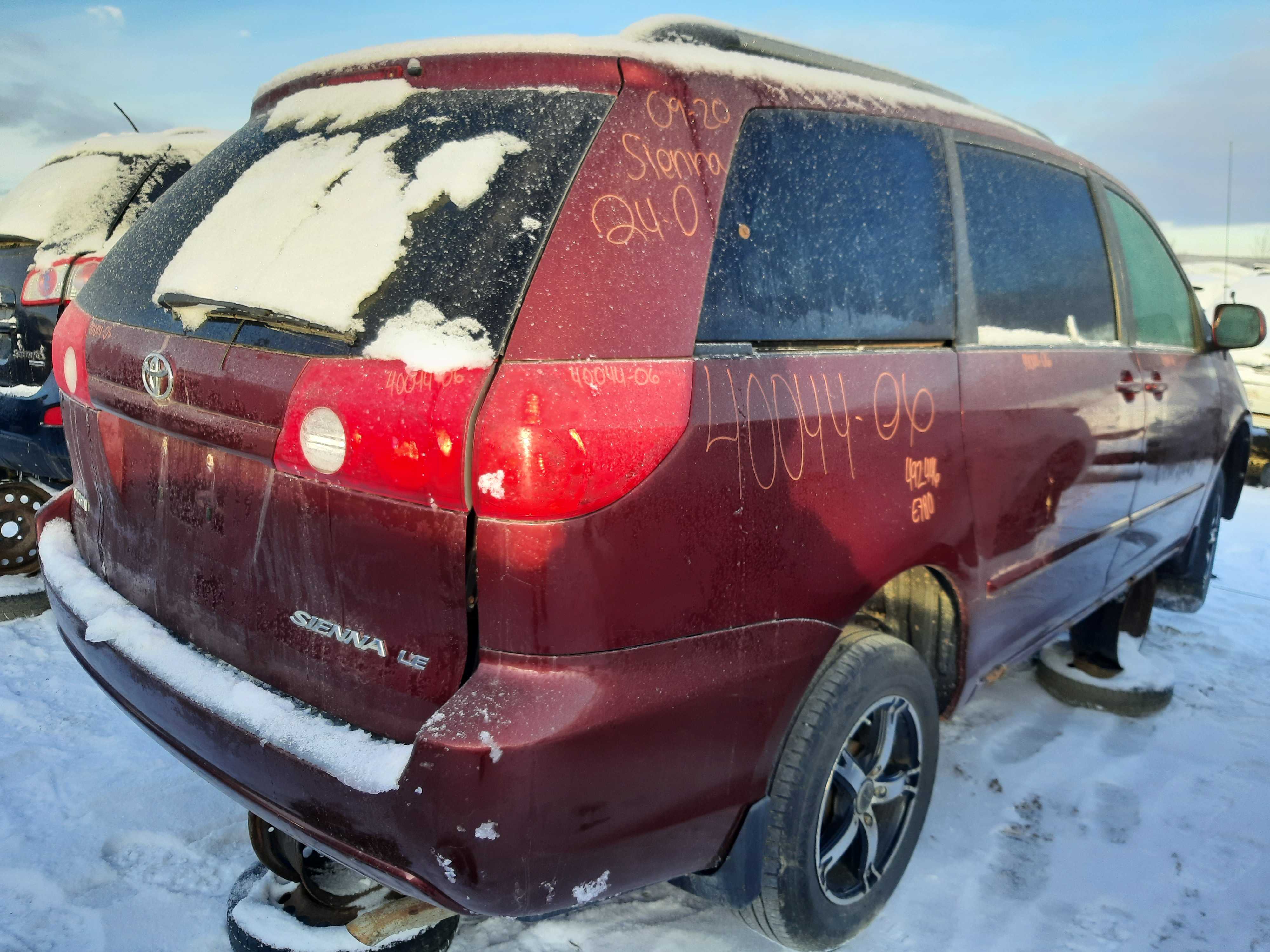 TOYOTA SIENNA 2006