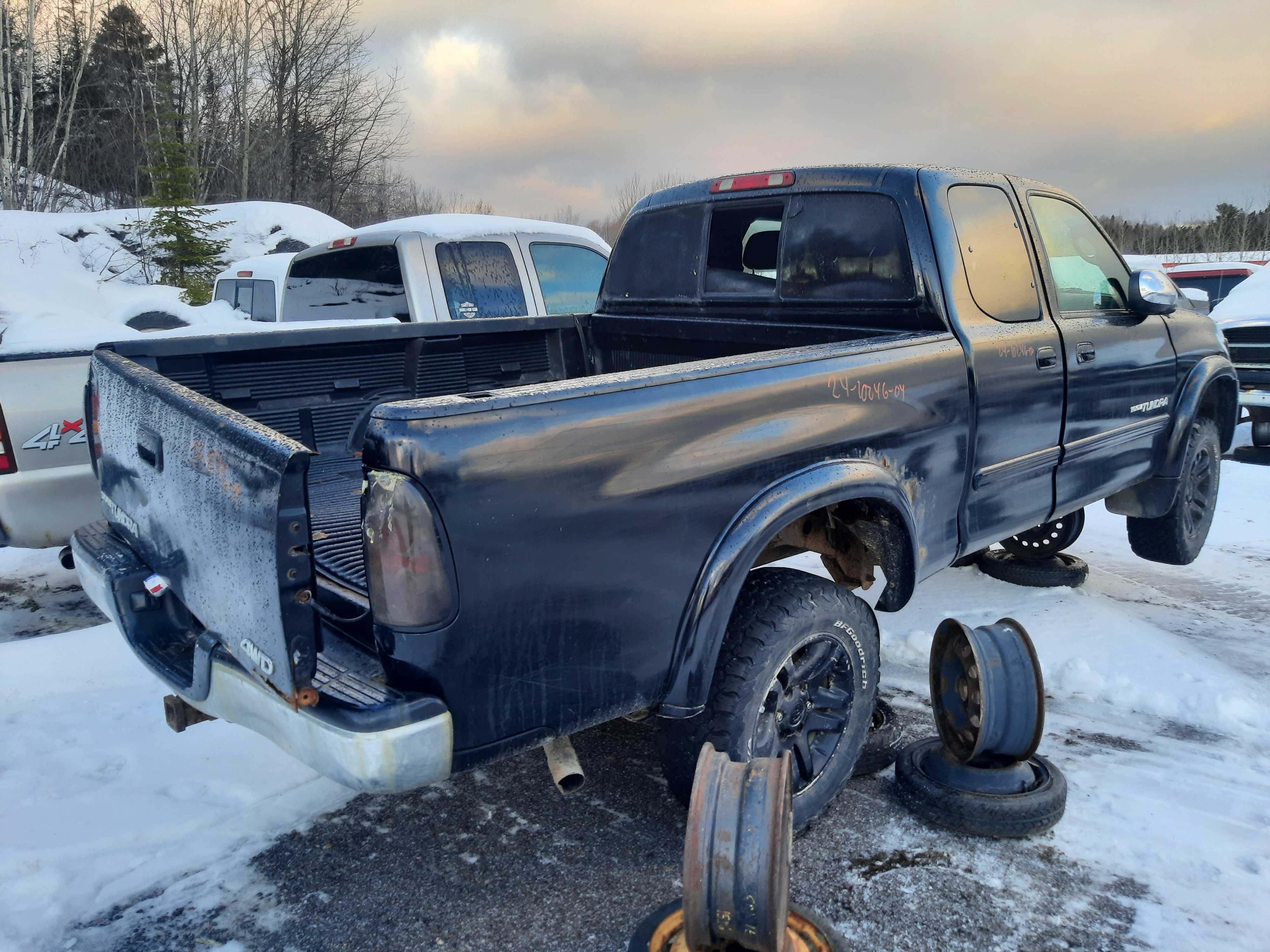 TOYOTA TUNDRA 2004