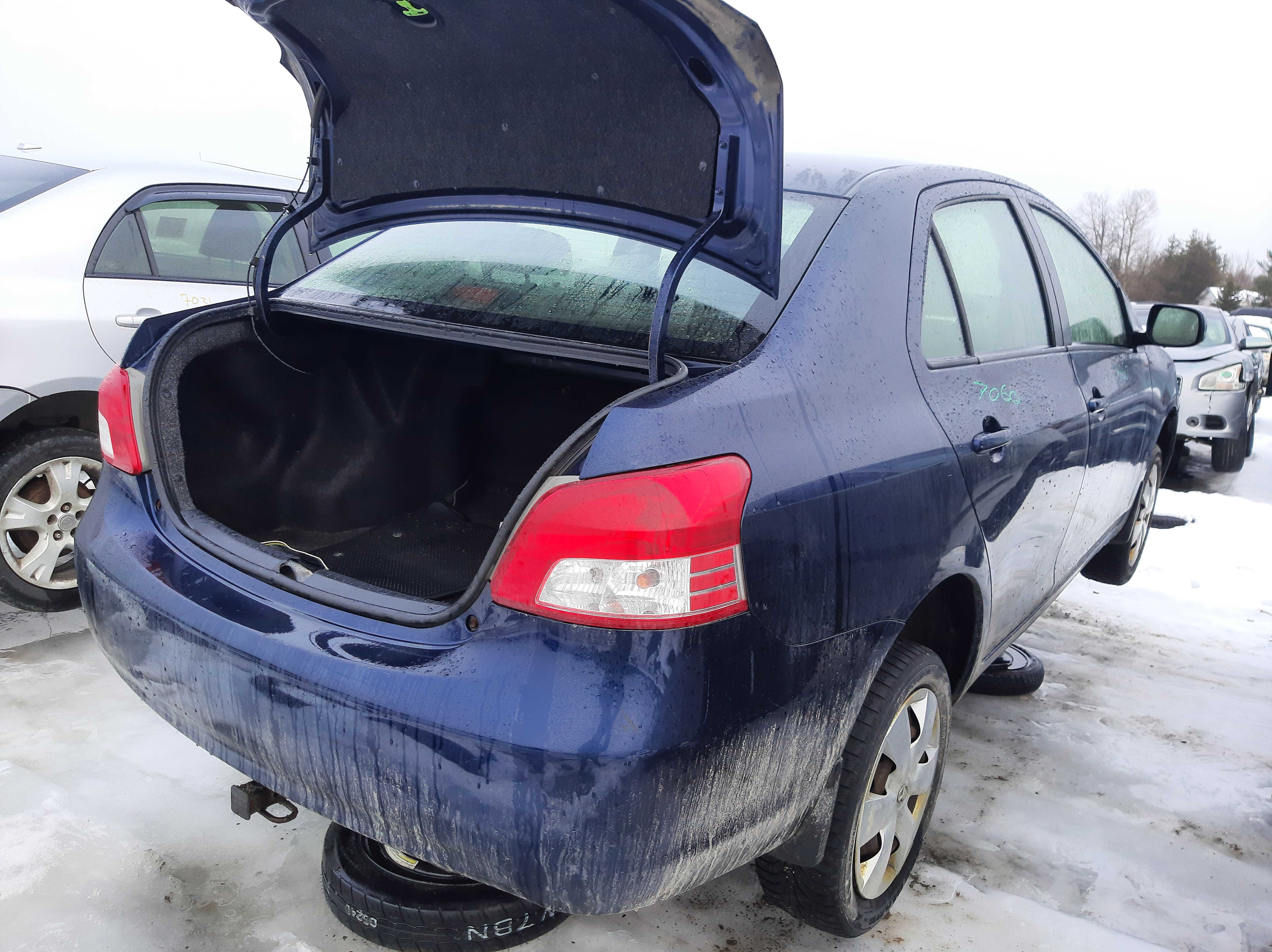 TOYOTA YARIS 2008