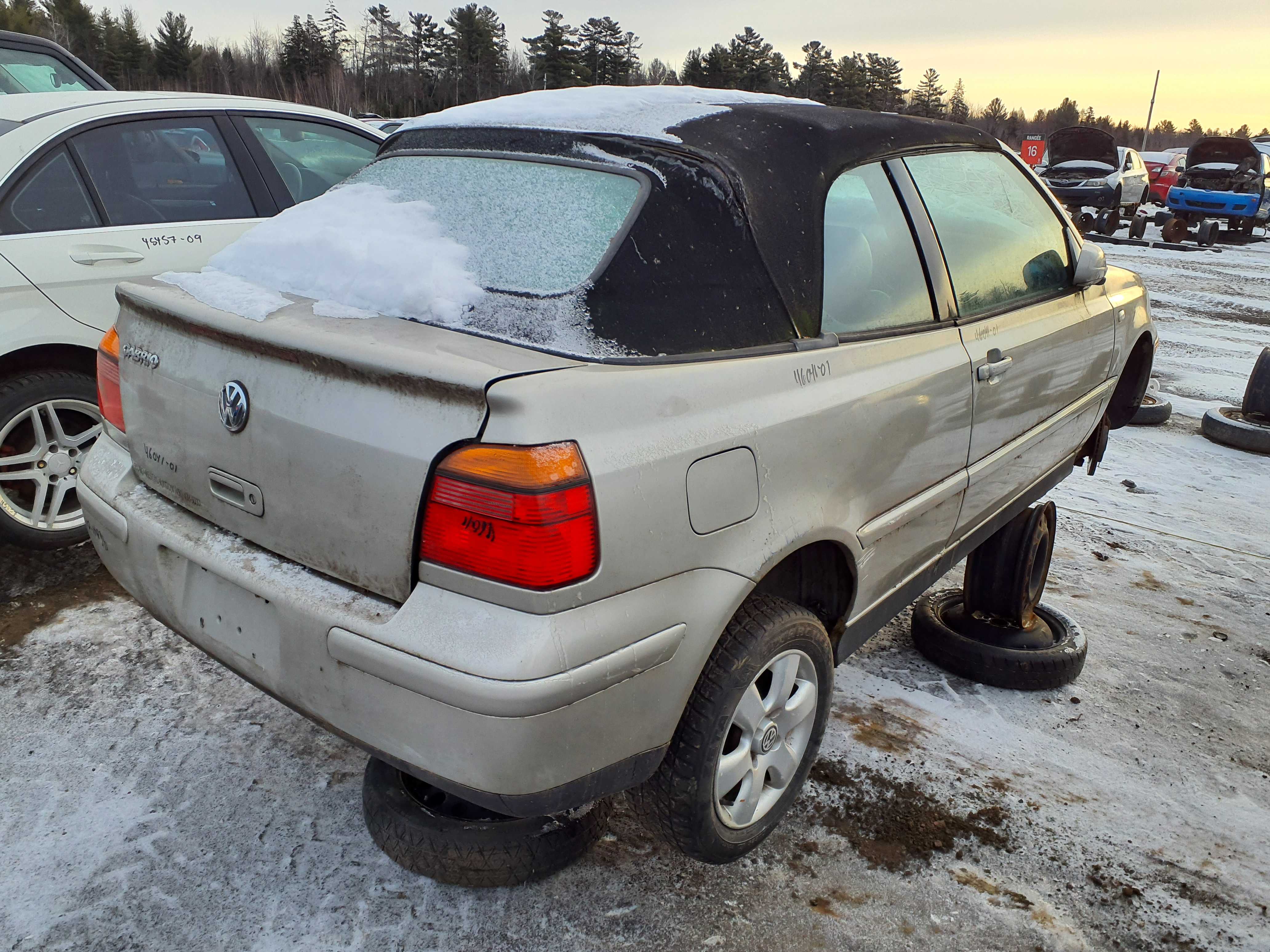 VOLKSWAGEN CABRIO 2001