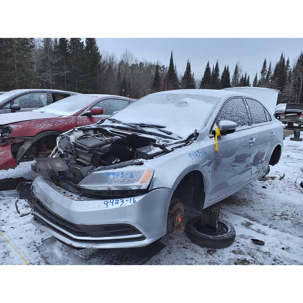 VOLKSWAGEN JETTA 2016
