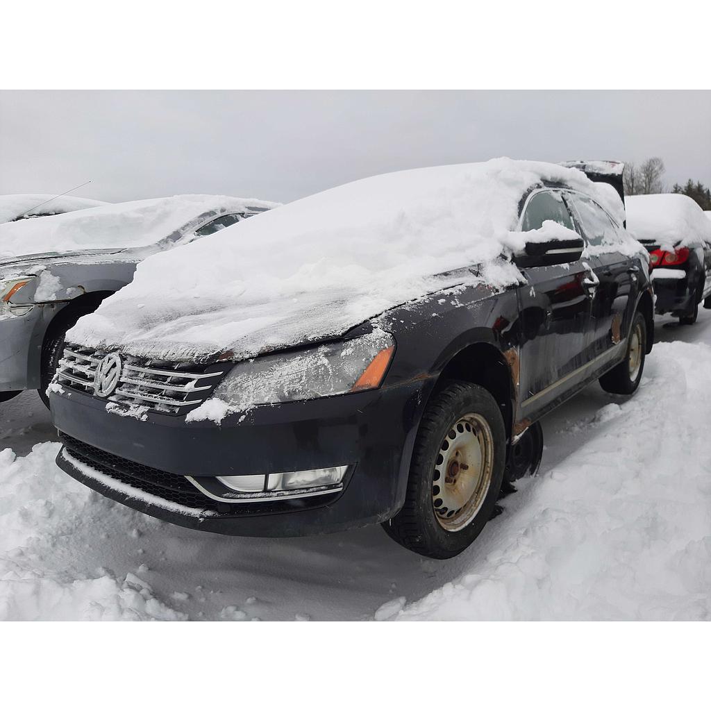 VOLKSWAGEN PASSAT 2013