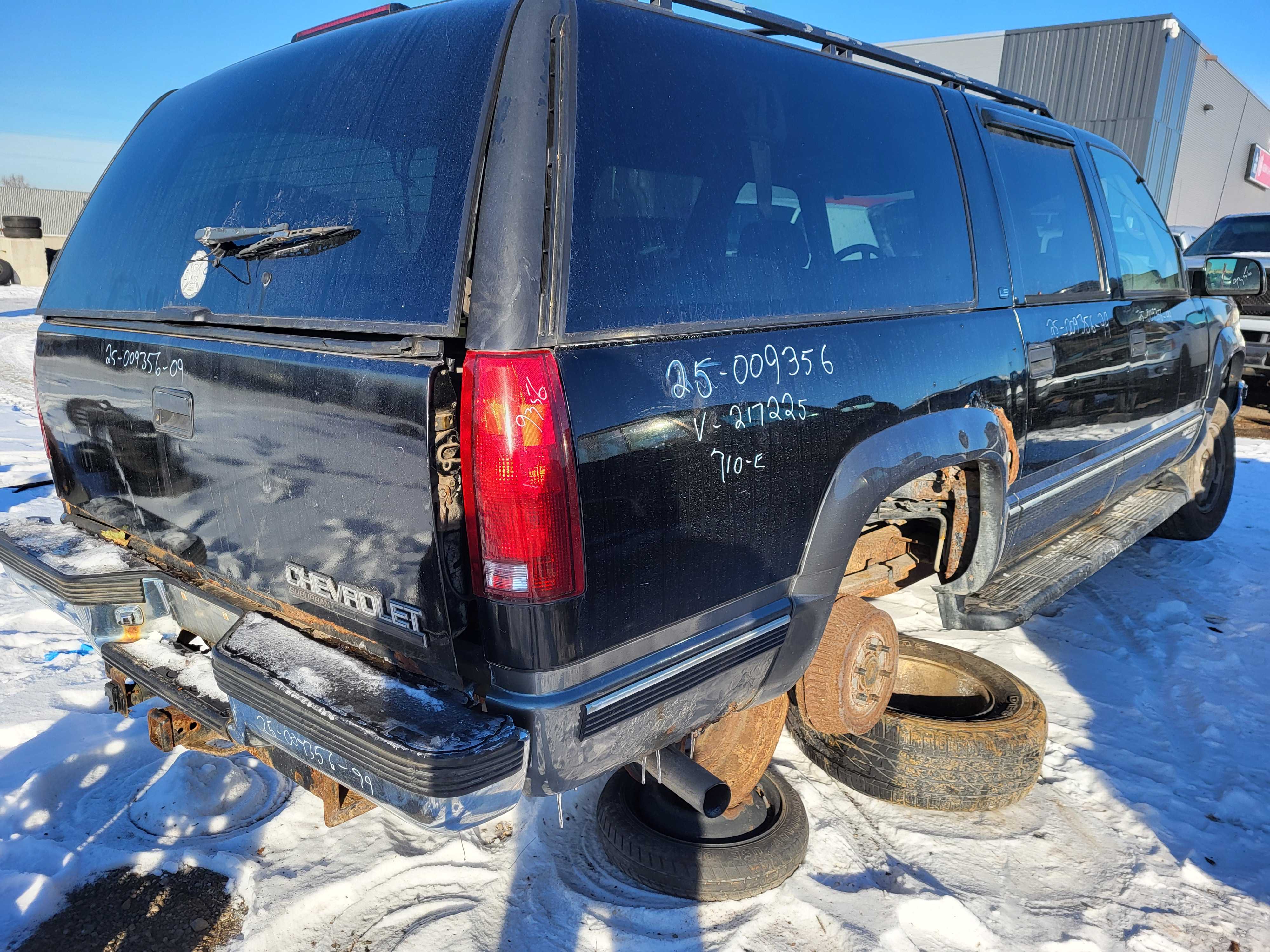 CHEVROLET SUBURBAN 1999