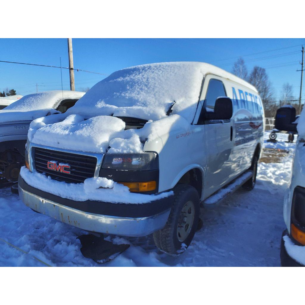 GMC SAVANA CARGO 2015
