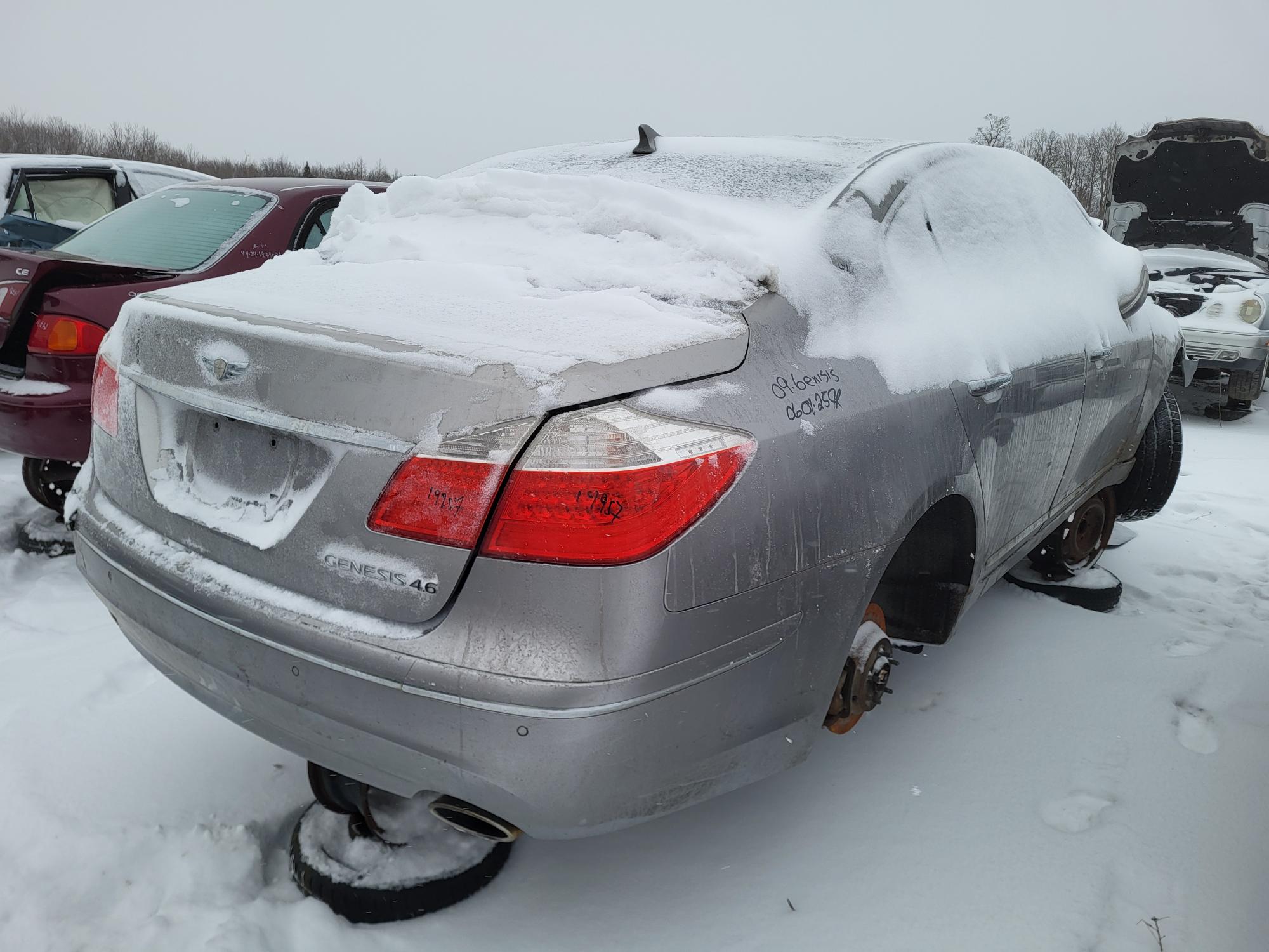 HYUNDAI GENESIS 2009