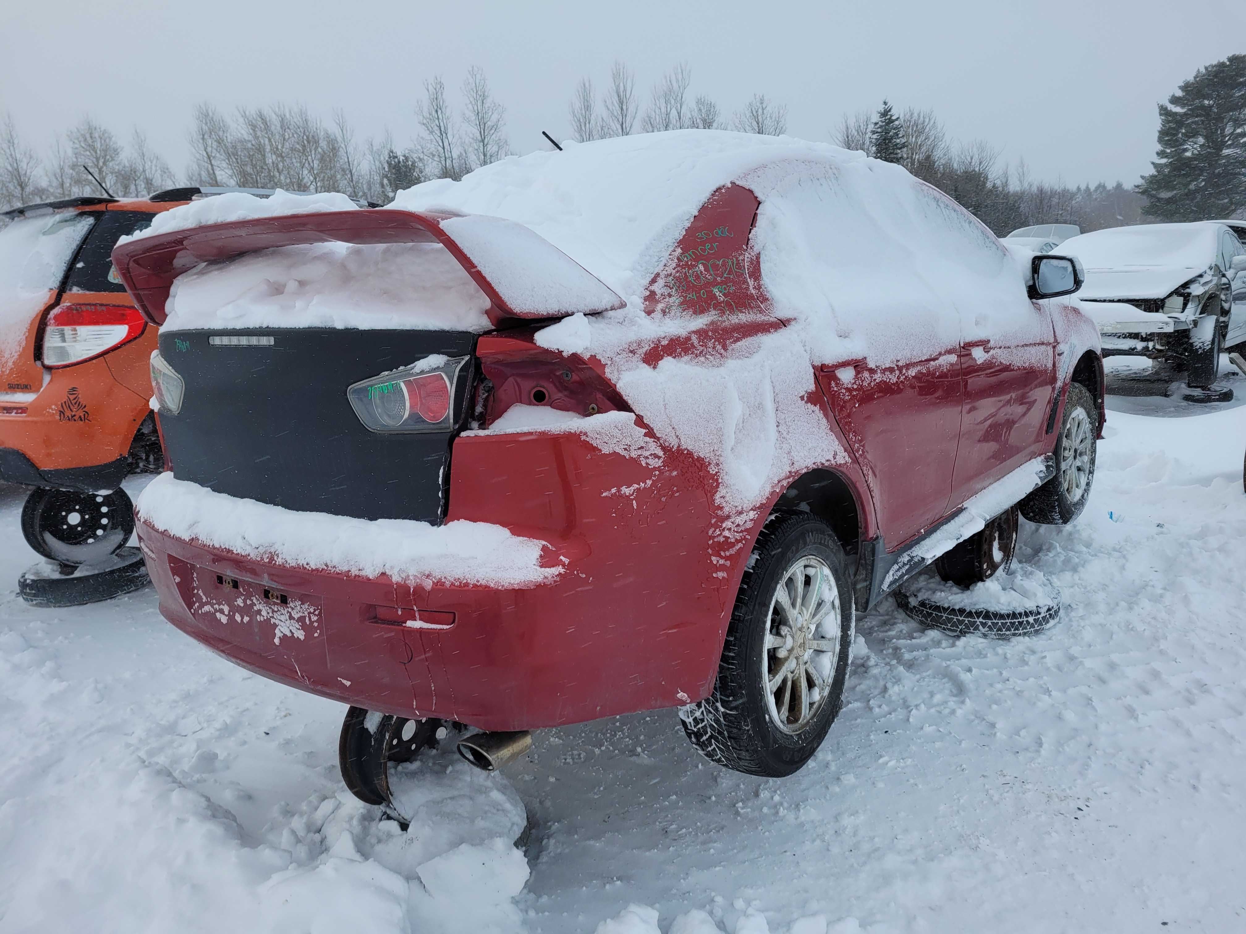 MITSUBISHI LANCER 2011