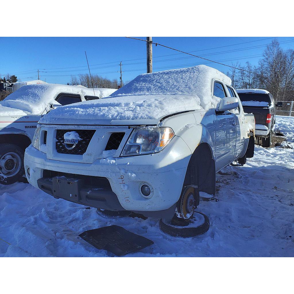 NISSAN FRONTIER 2010