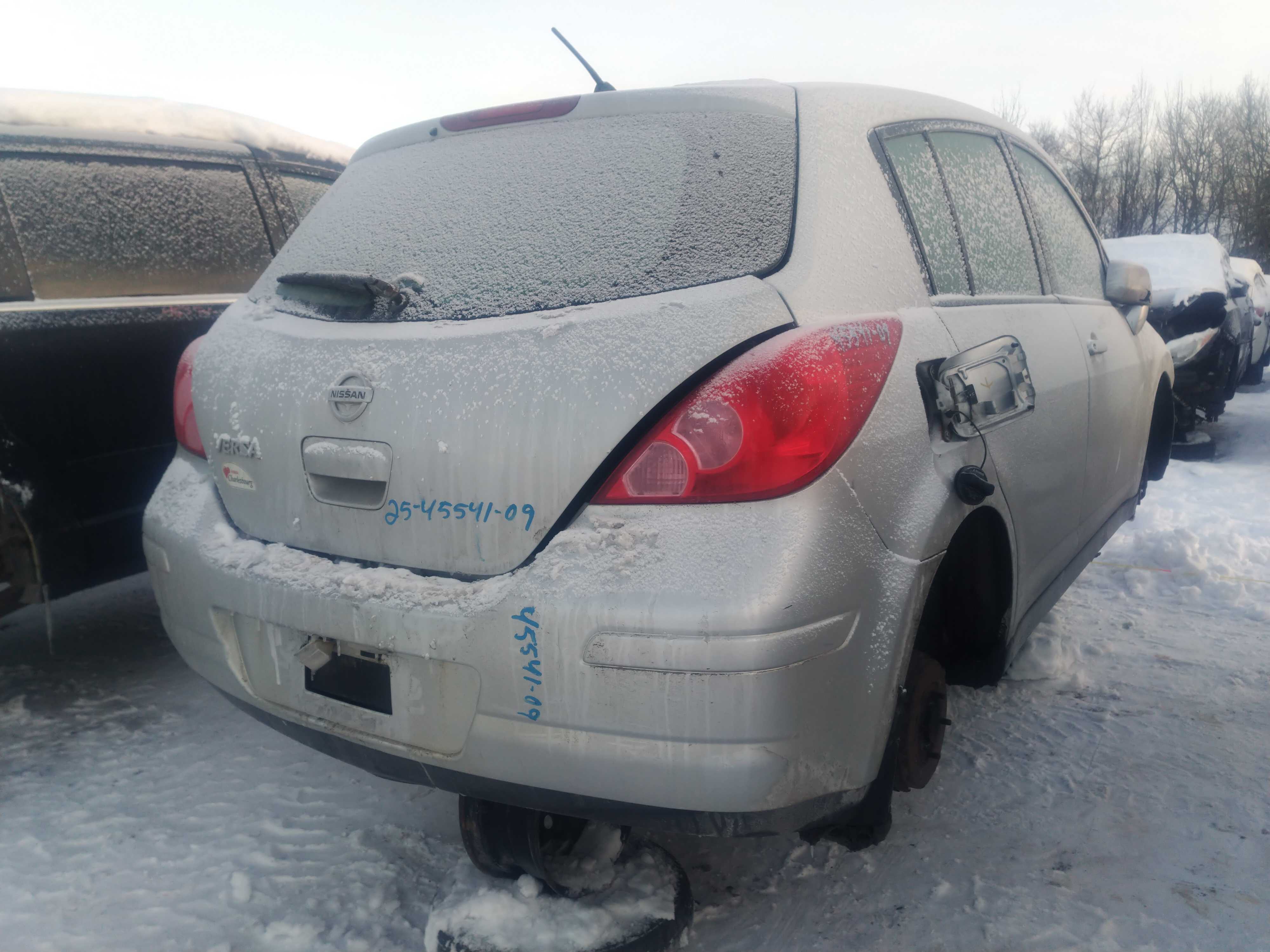 NISSAN VERSA 2009