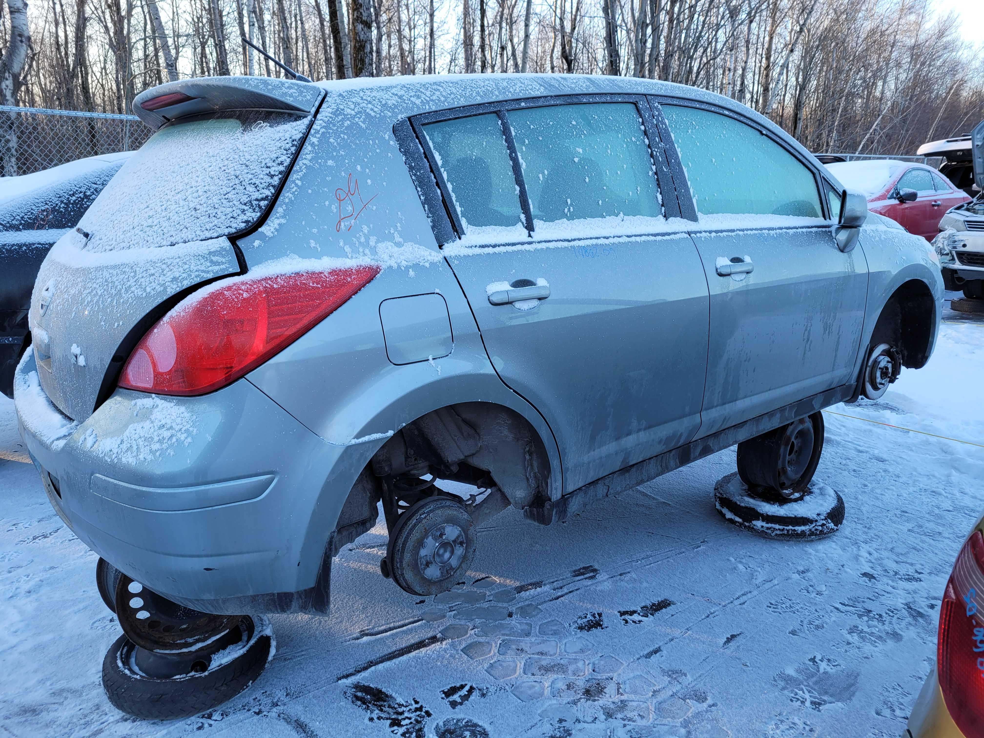 NISSAN VERSA 2009