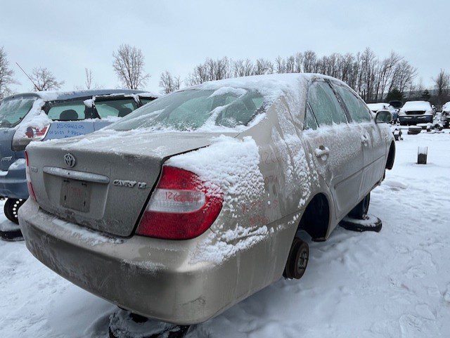 TOYOTA CAMRY 2004