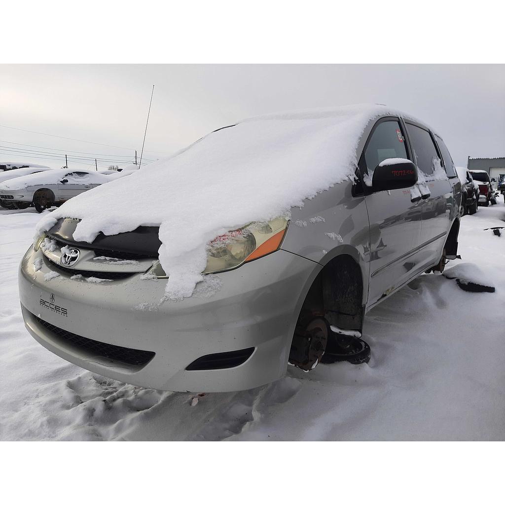 TOYOTA SIENNA 2006
