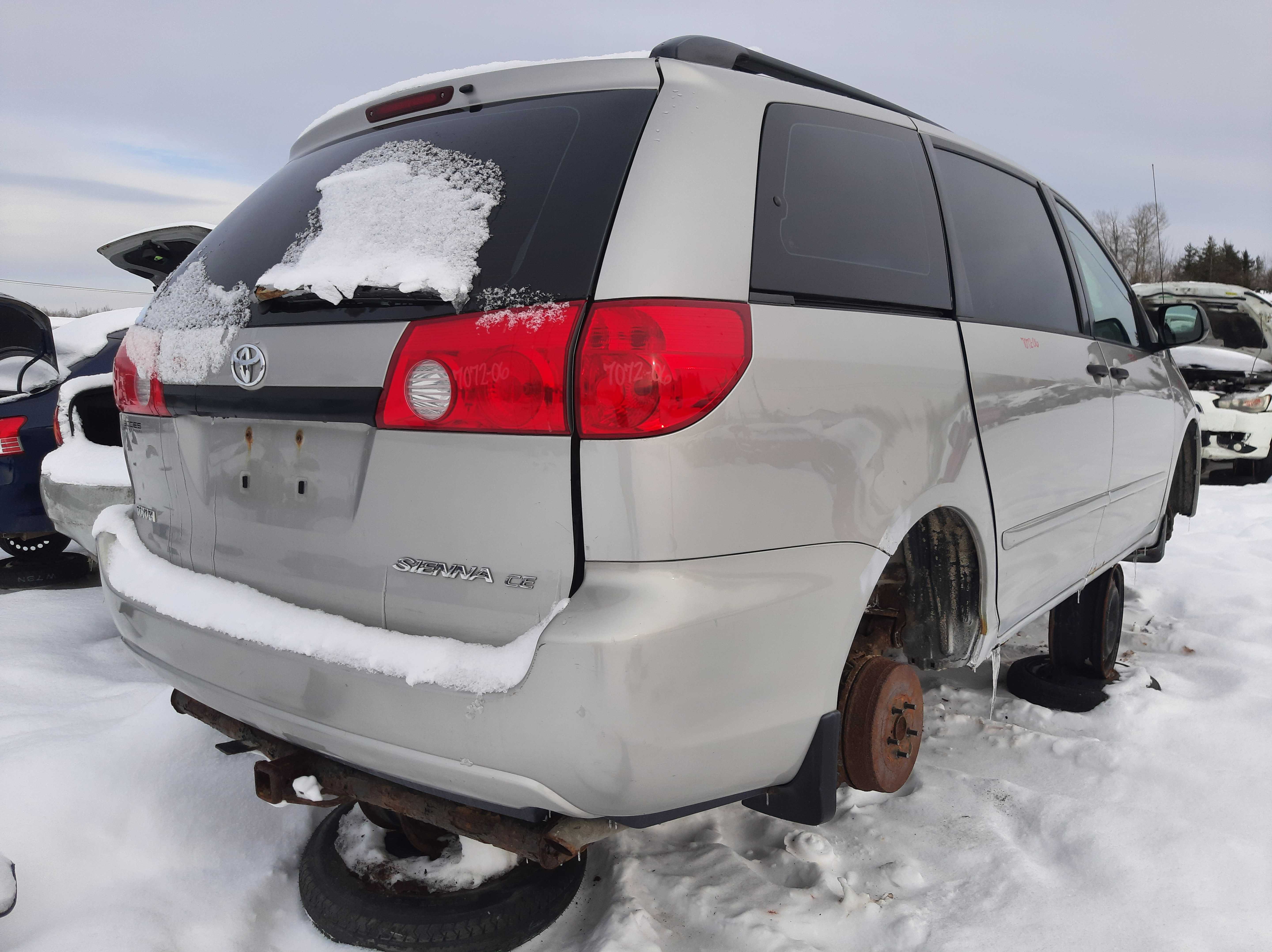 TOYOTA SIENNA 2006