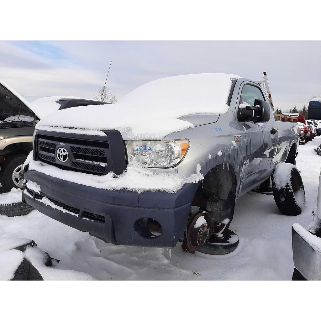 TOYOTA TUNDRA 2011