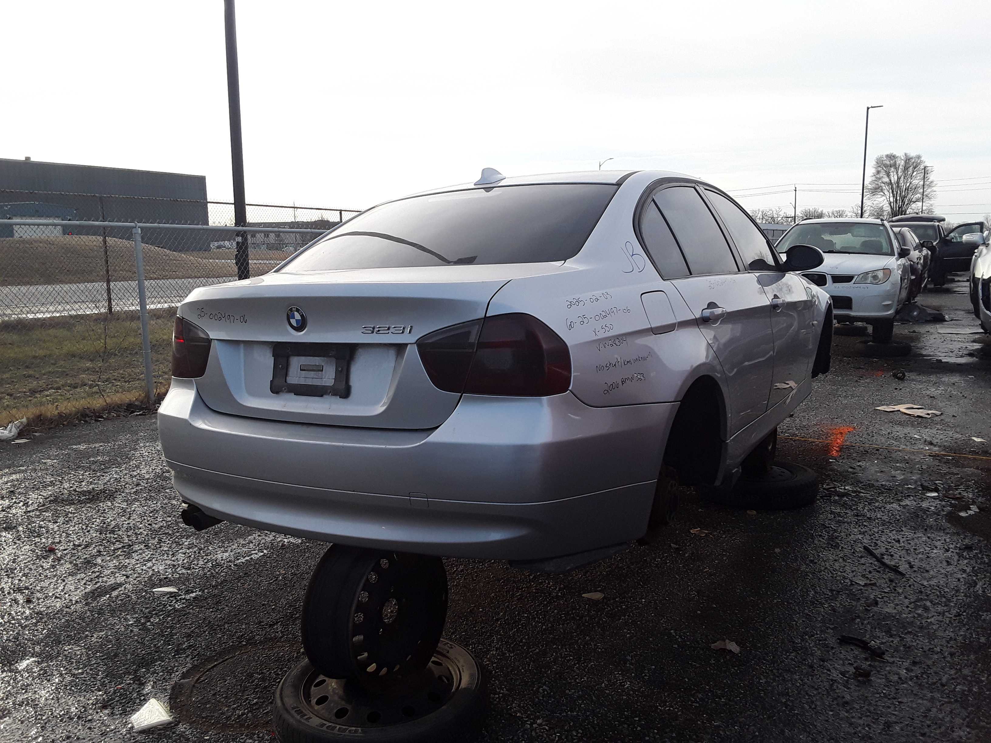 BMW 323 2006