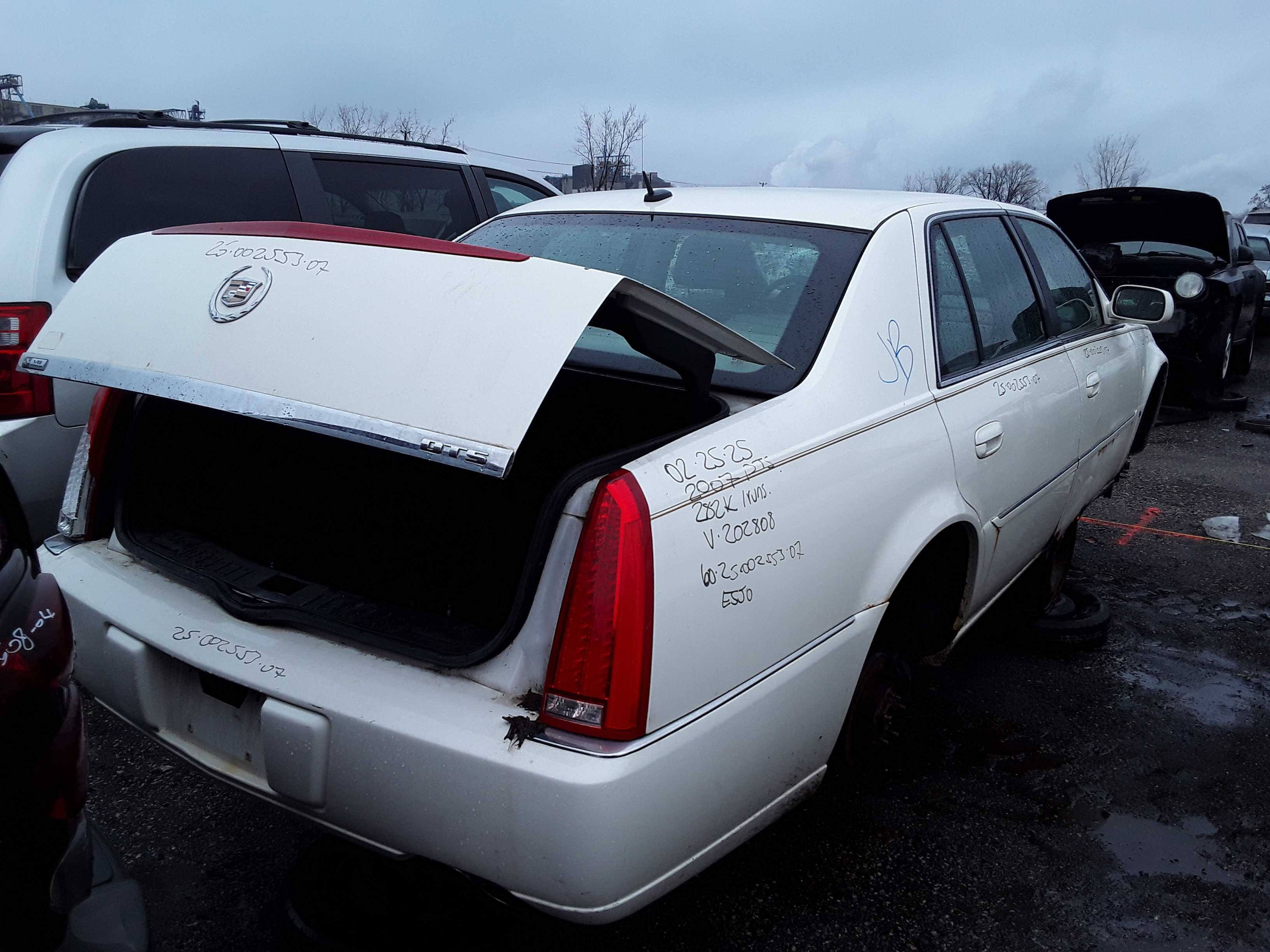 CADILLAC DTS 2007