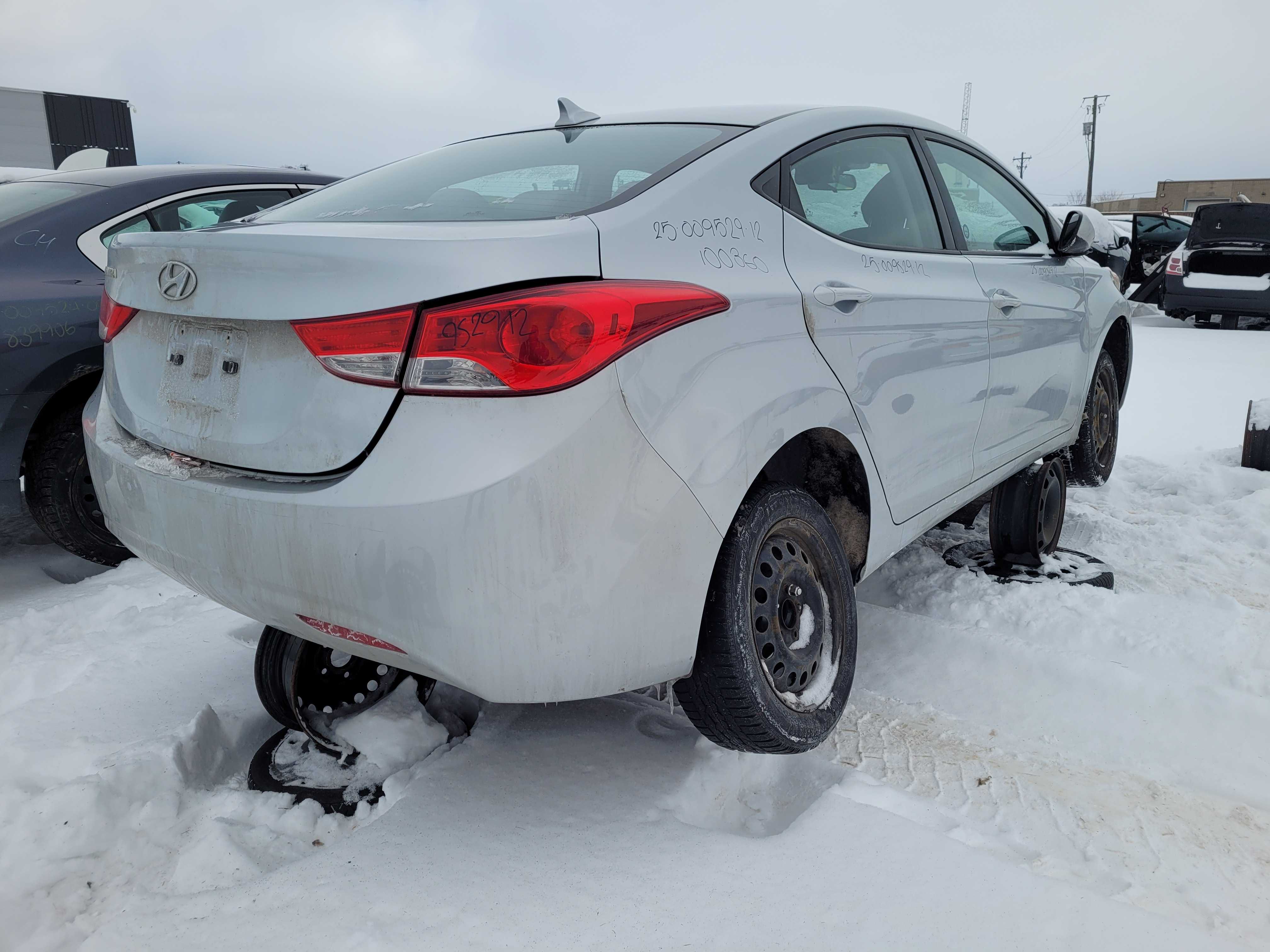 HYUNDAI ELANTRA 2012