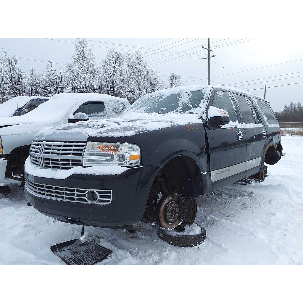 LINCOLN NAVIGATOR 2011