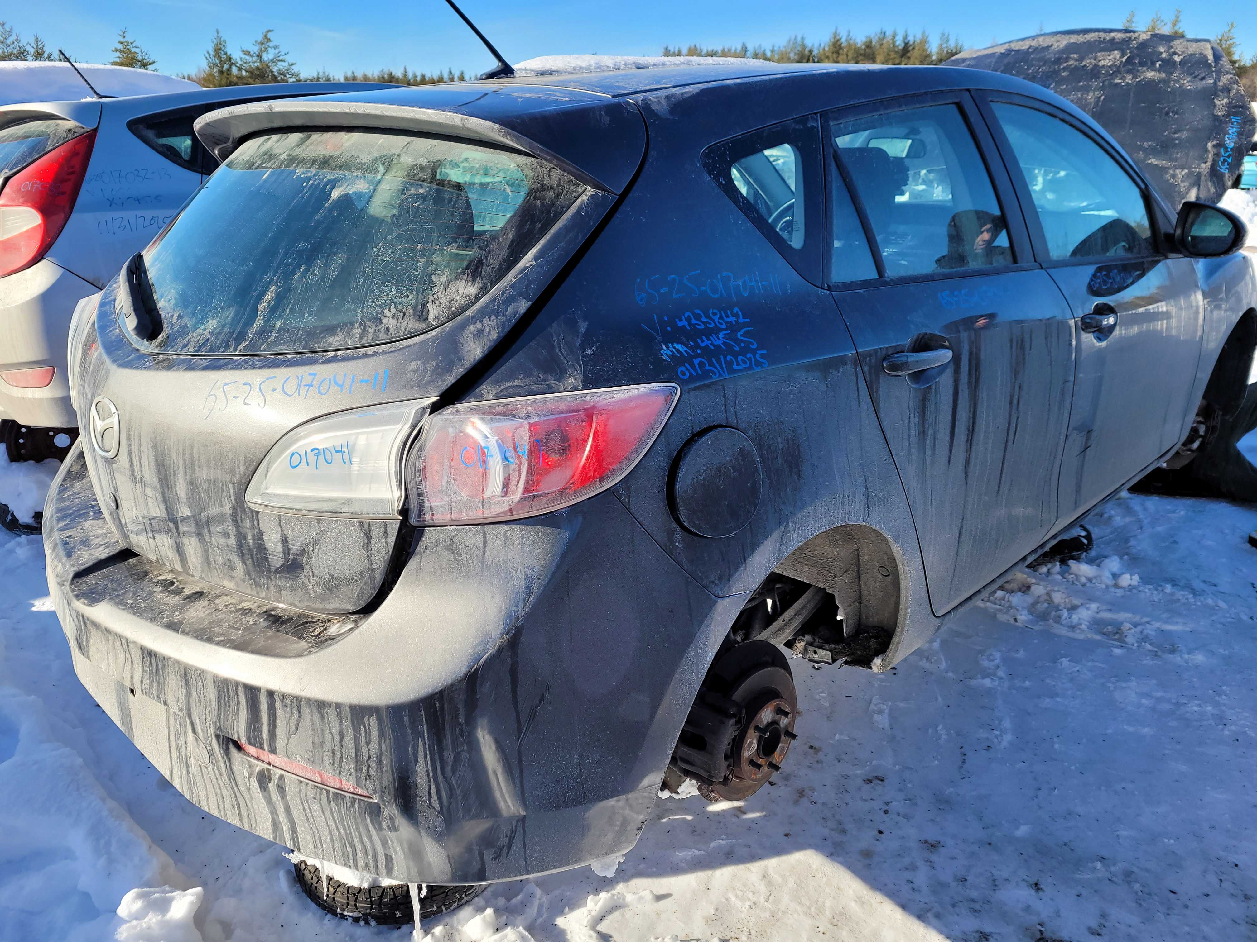 MAZDA MAZDA3 2011