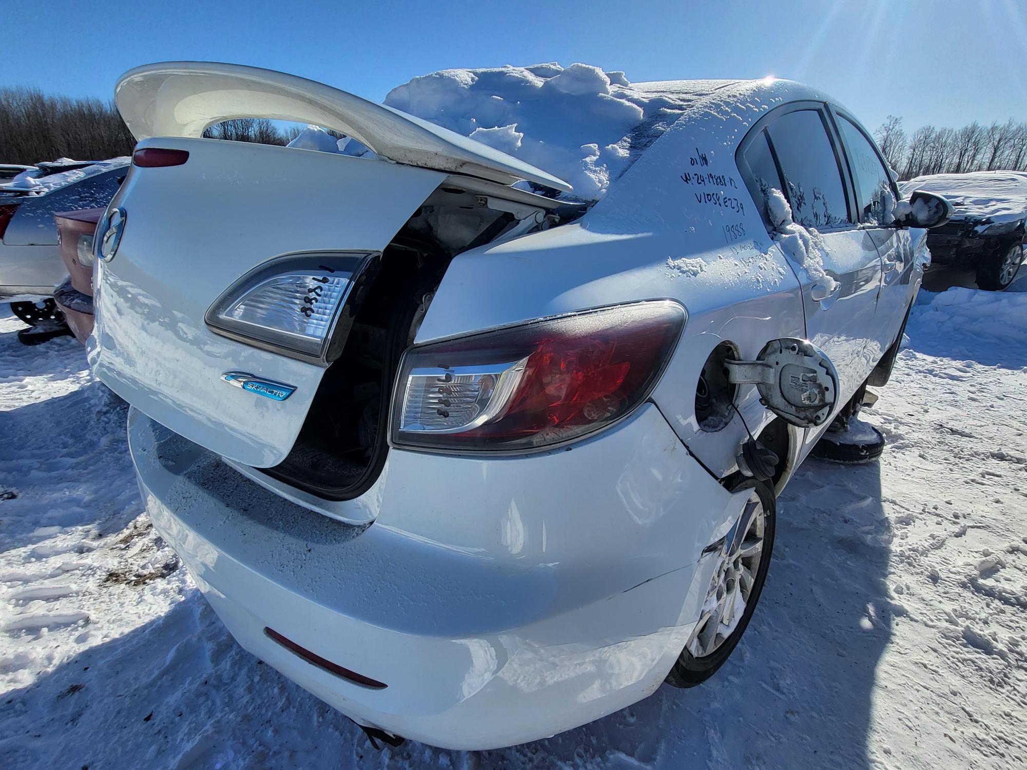 MAZDA MAZDA3 2012