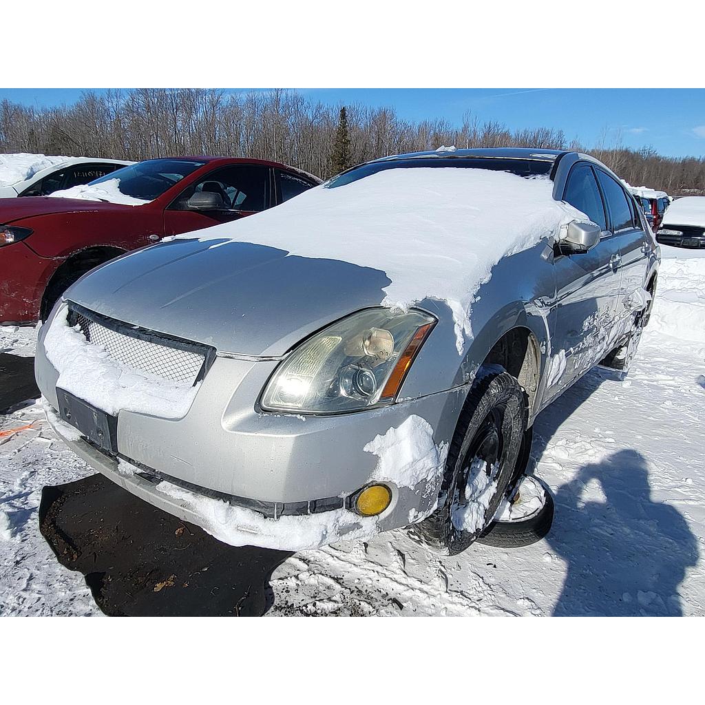 NISSAN MAXIMA 2004
