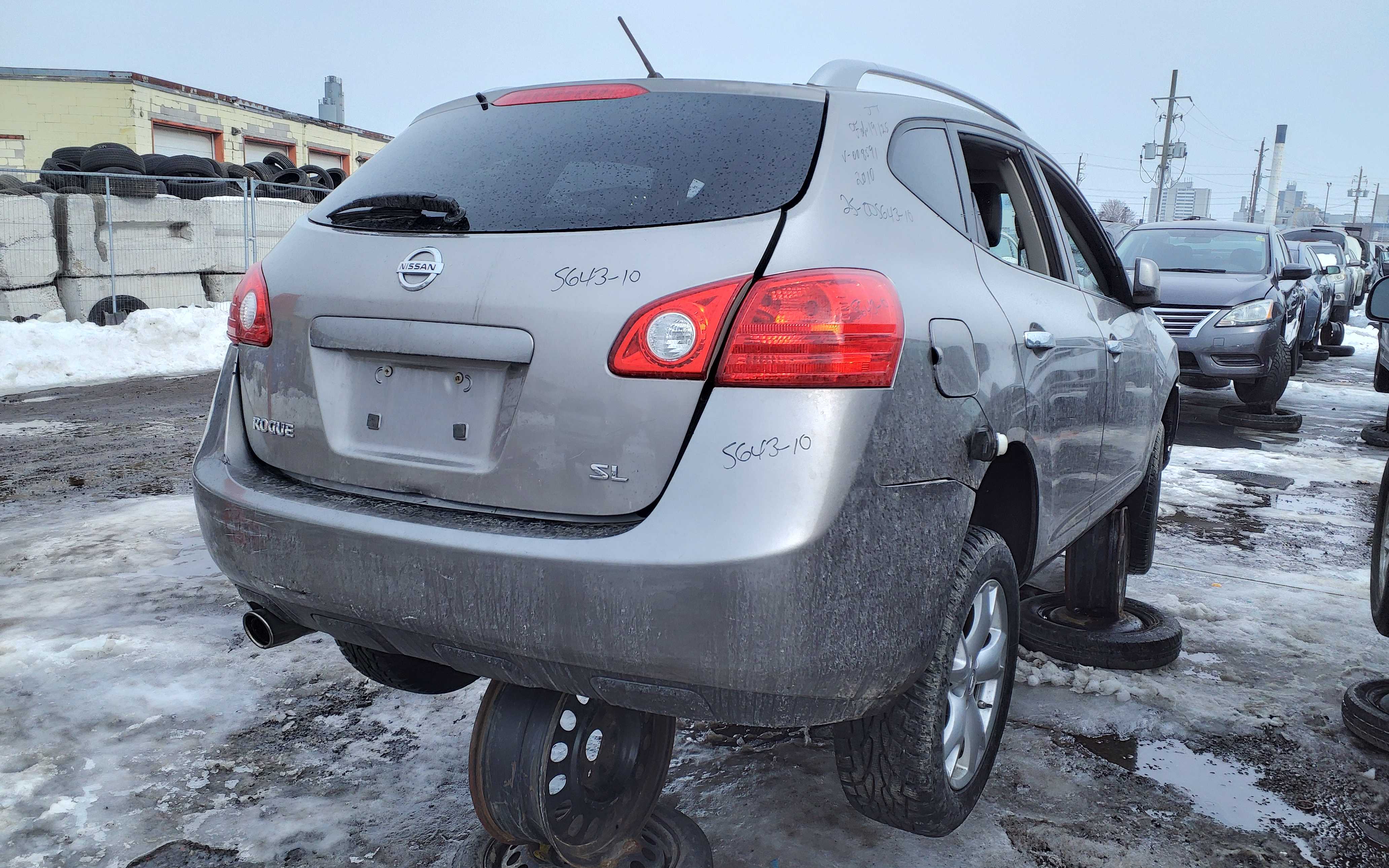 NISSAN ROGUE 2010