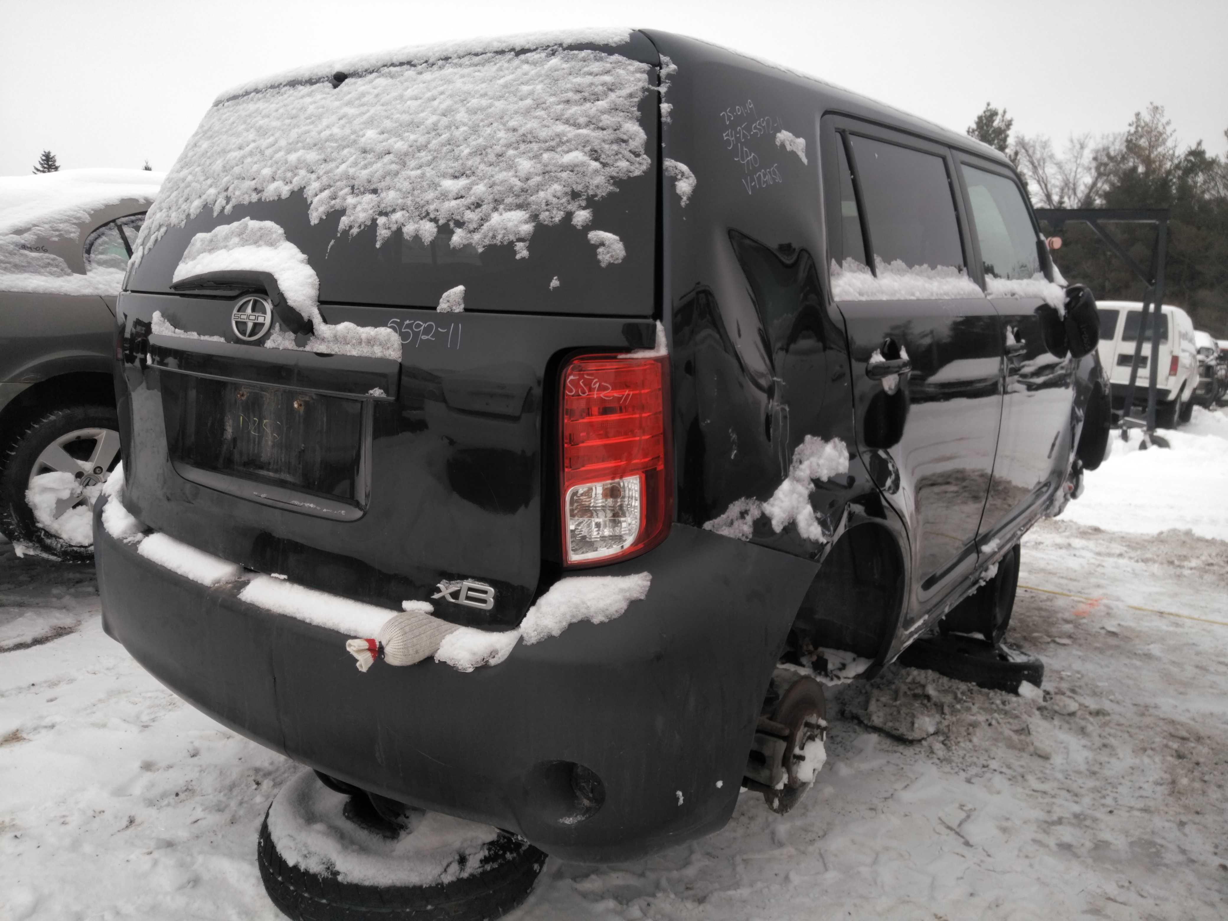 SCION XB 2011