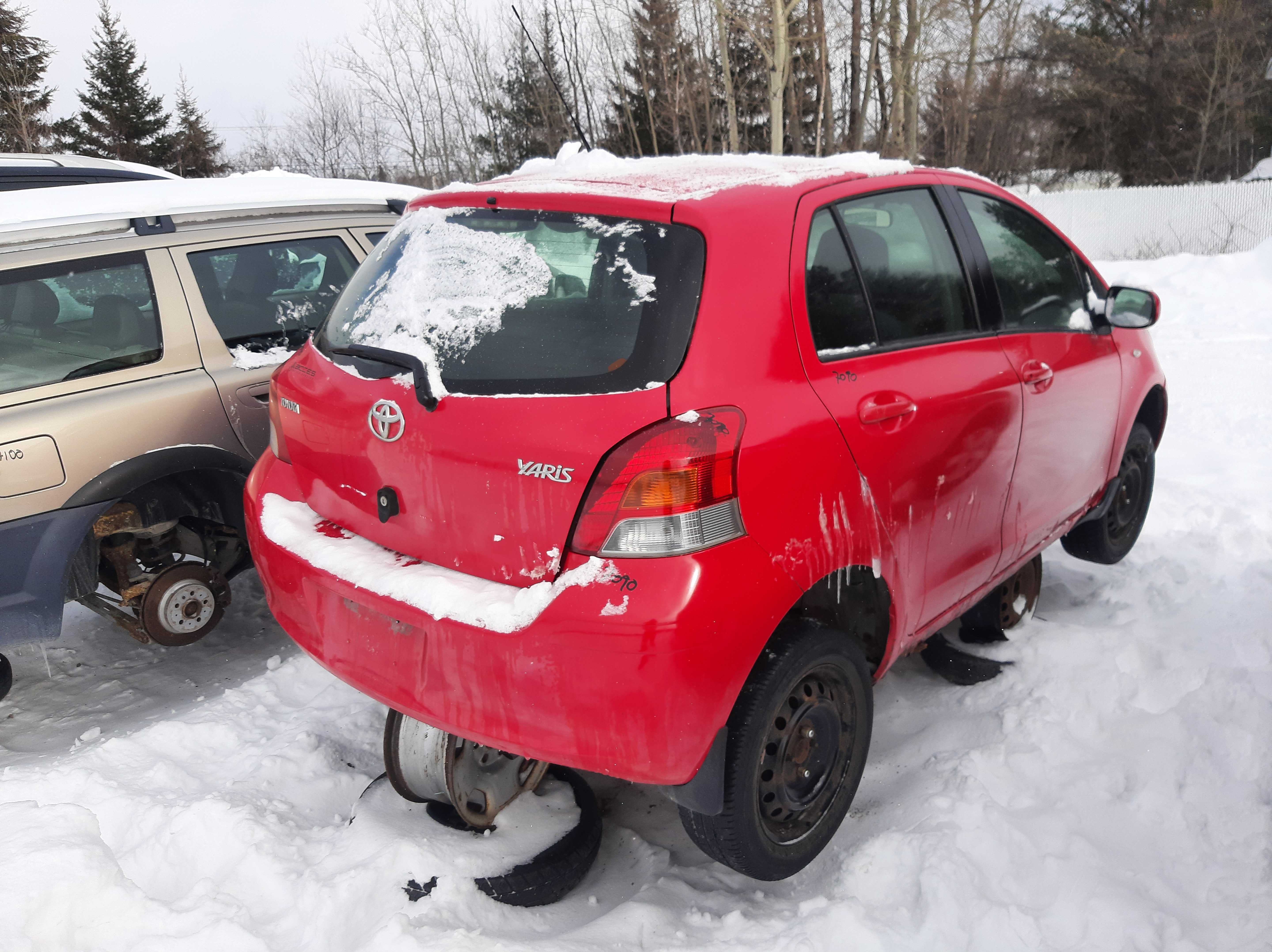 TOYOTA YARIS 2010