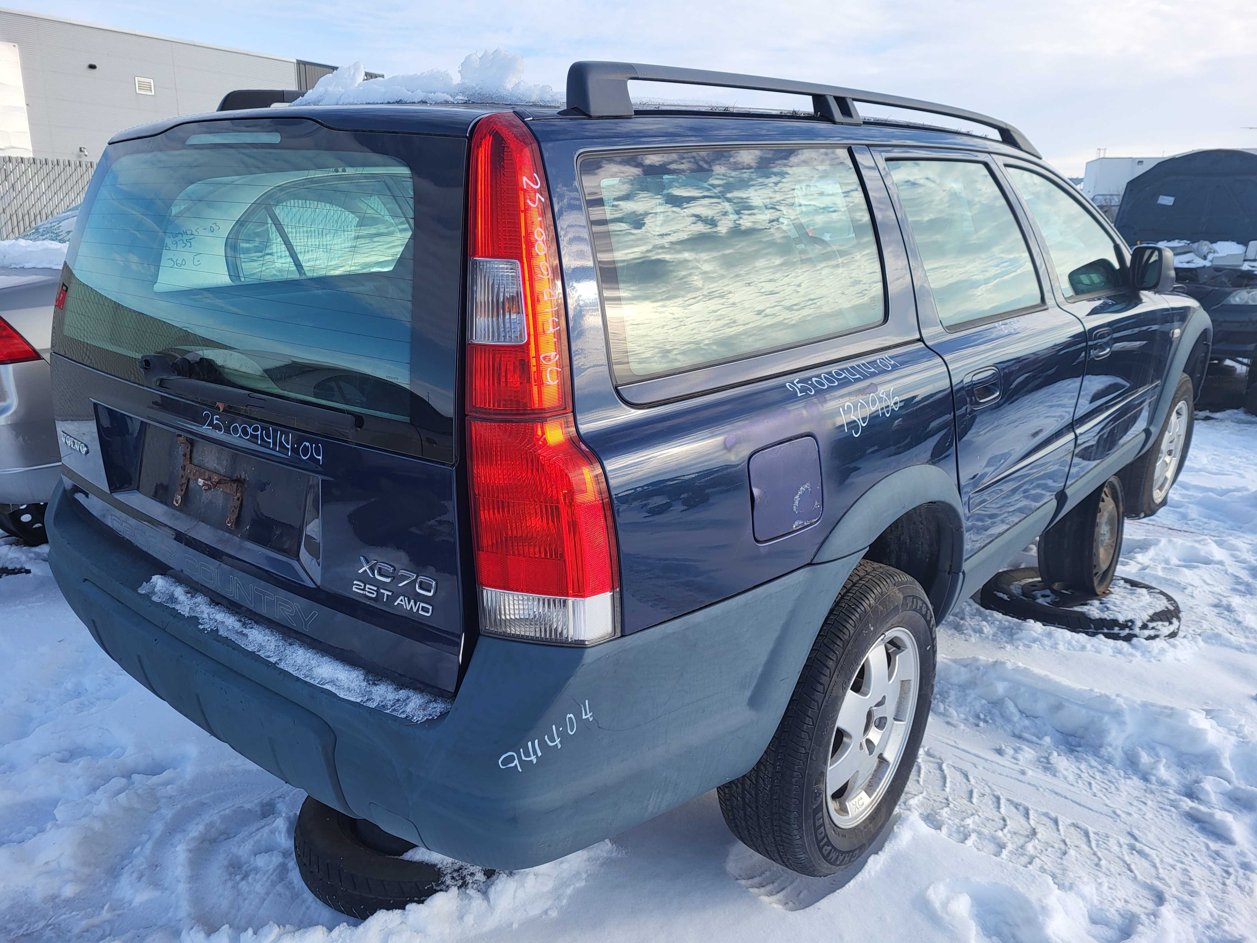 VOLVO V70 2004