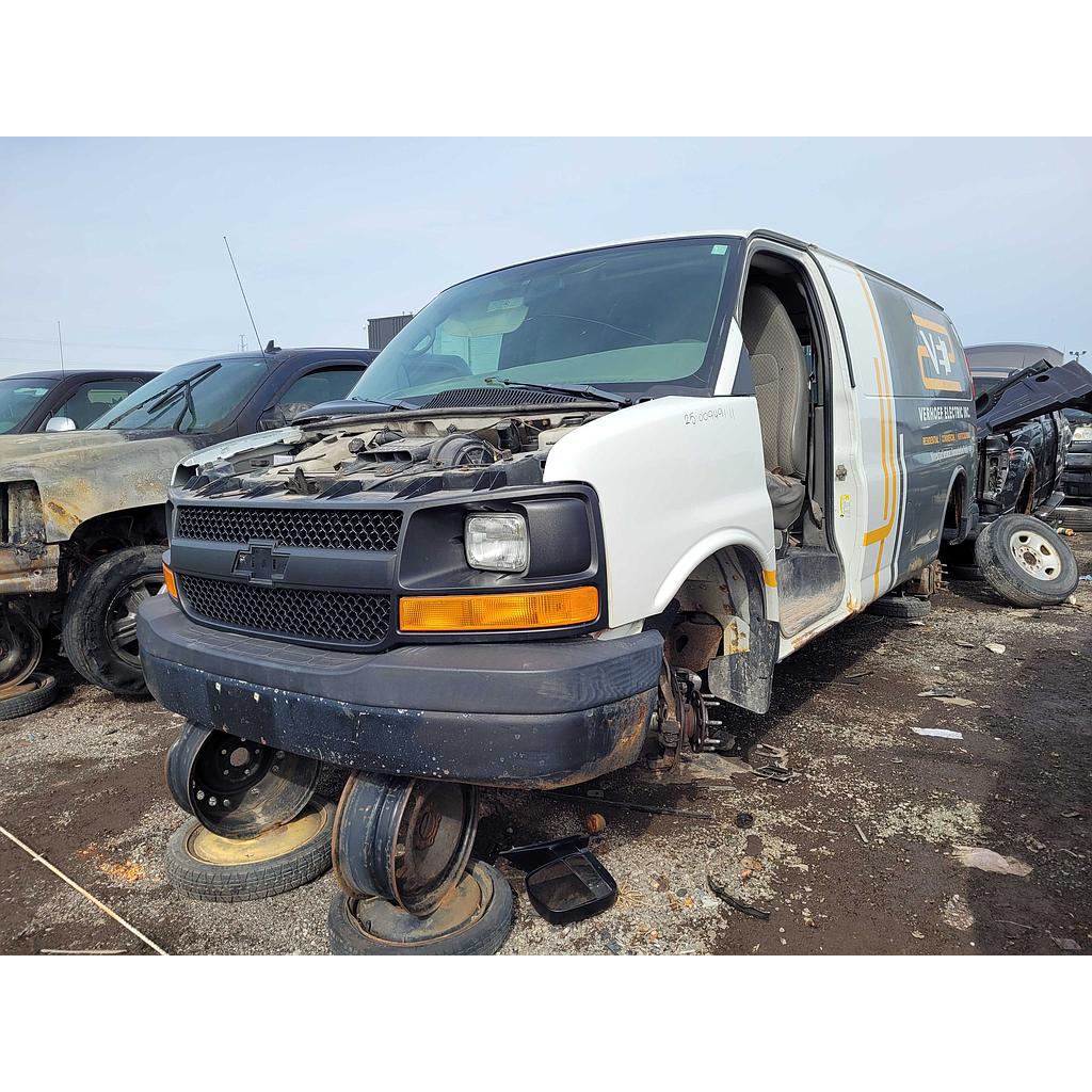 CHEVROLET EXPRESS VAN 2011
