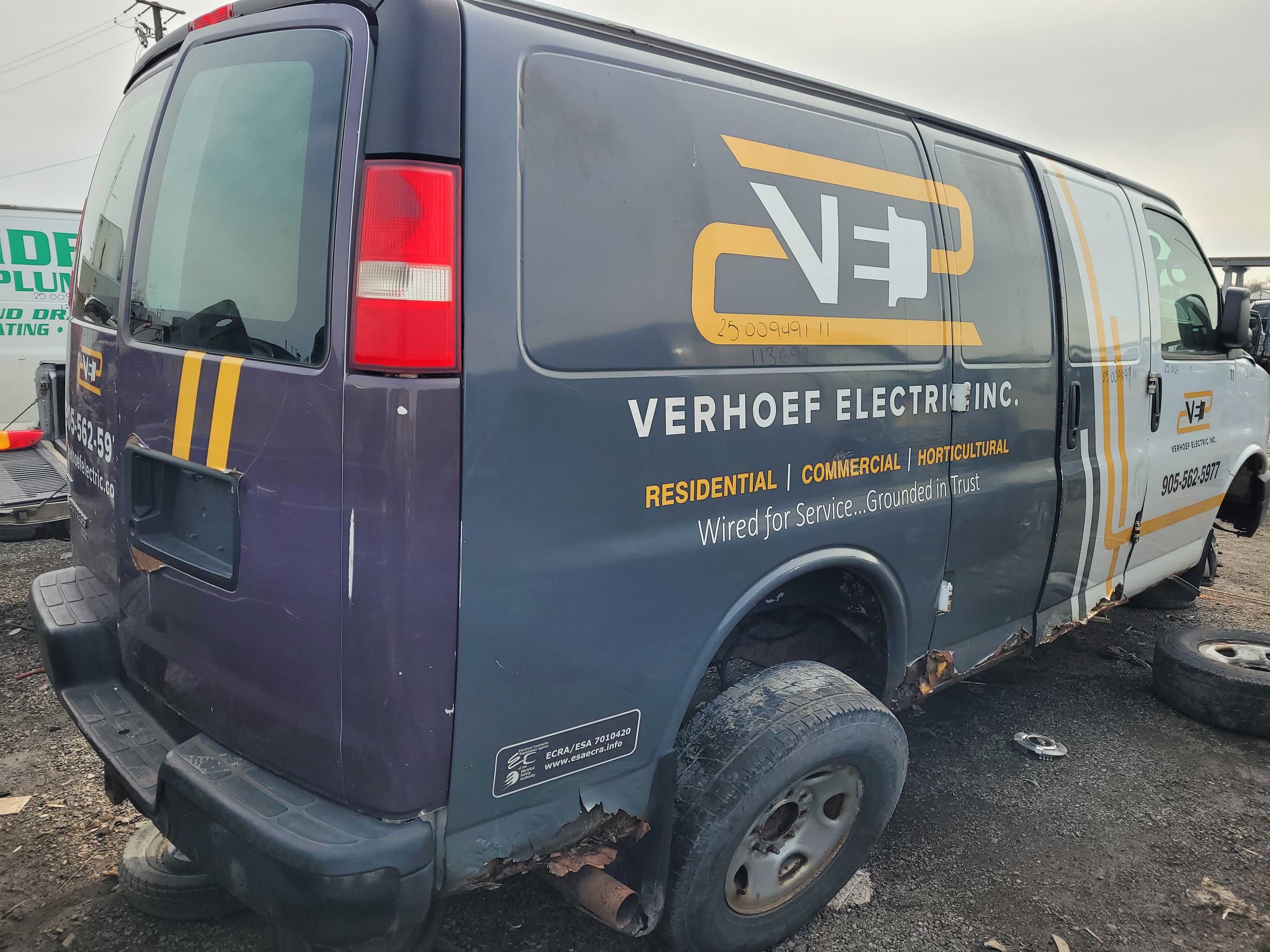 CHEVROLET EXPRESS VAN 2011