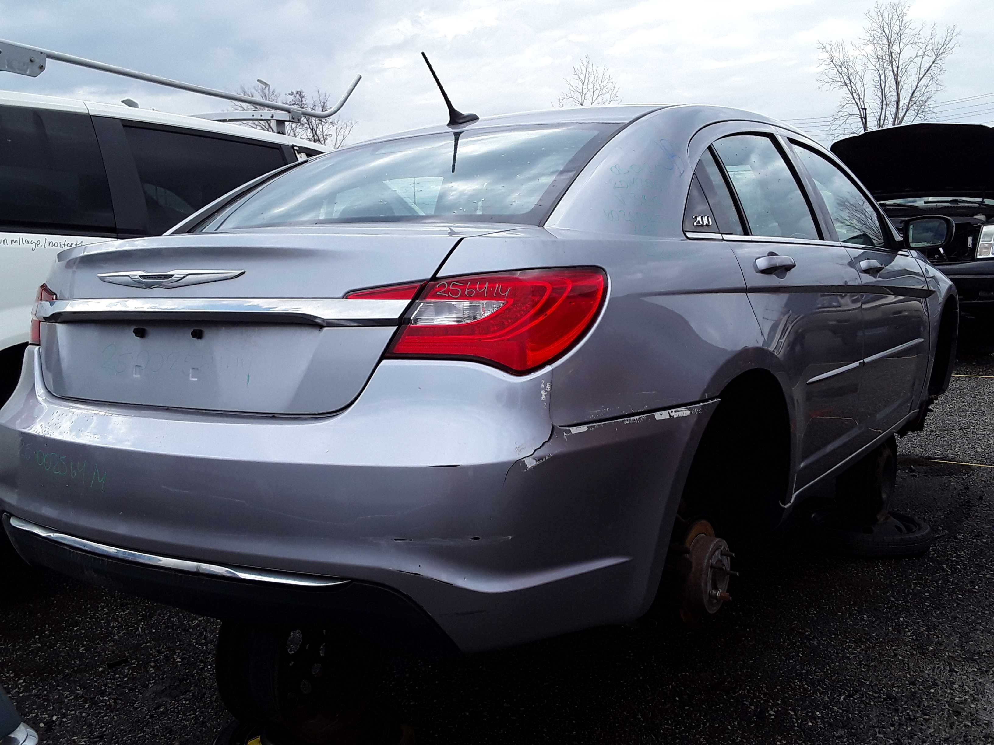 CHRYSLER 200 2014