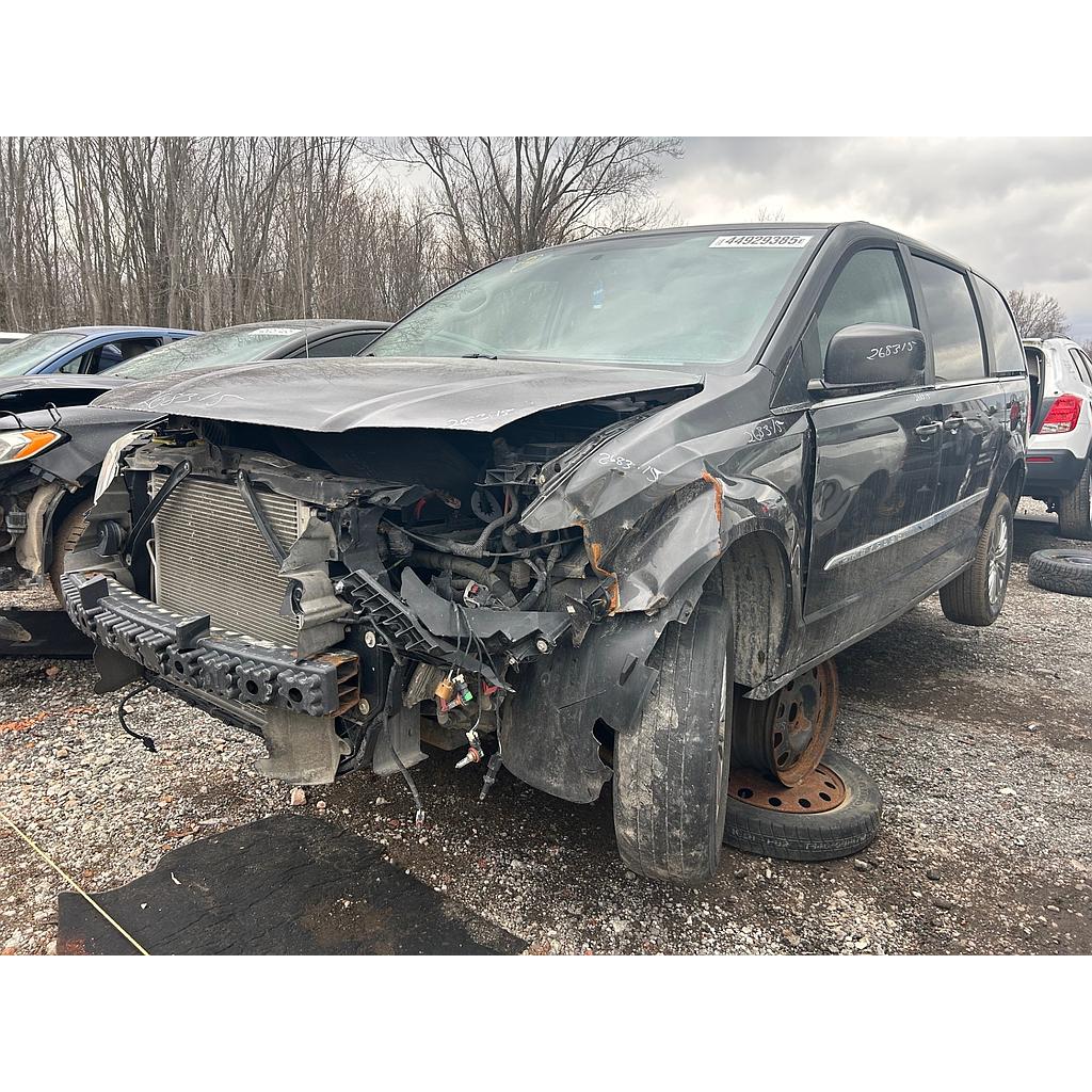 CHRYSLER TOWN &amp; COUNTRY 2015