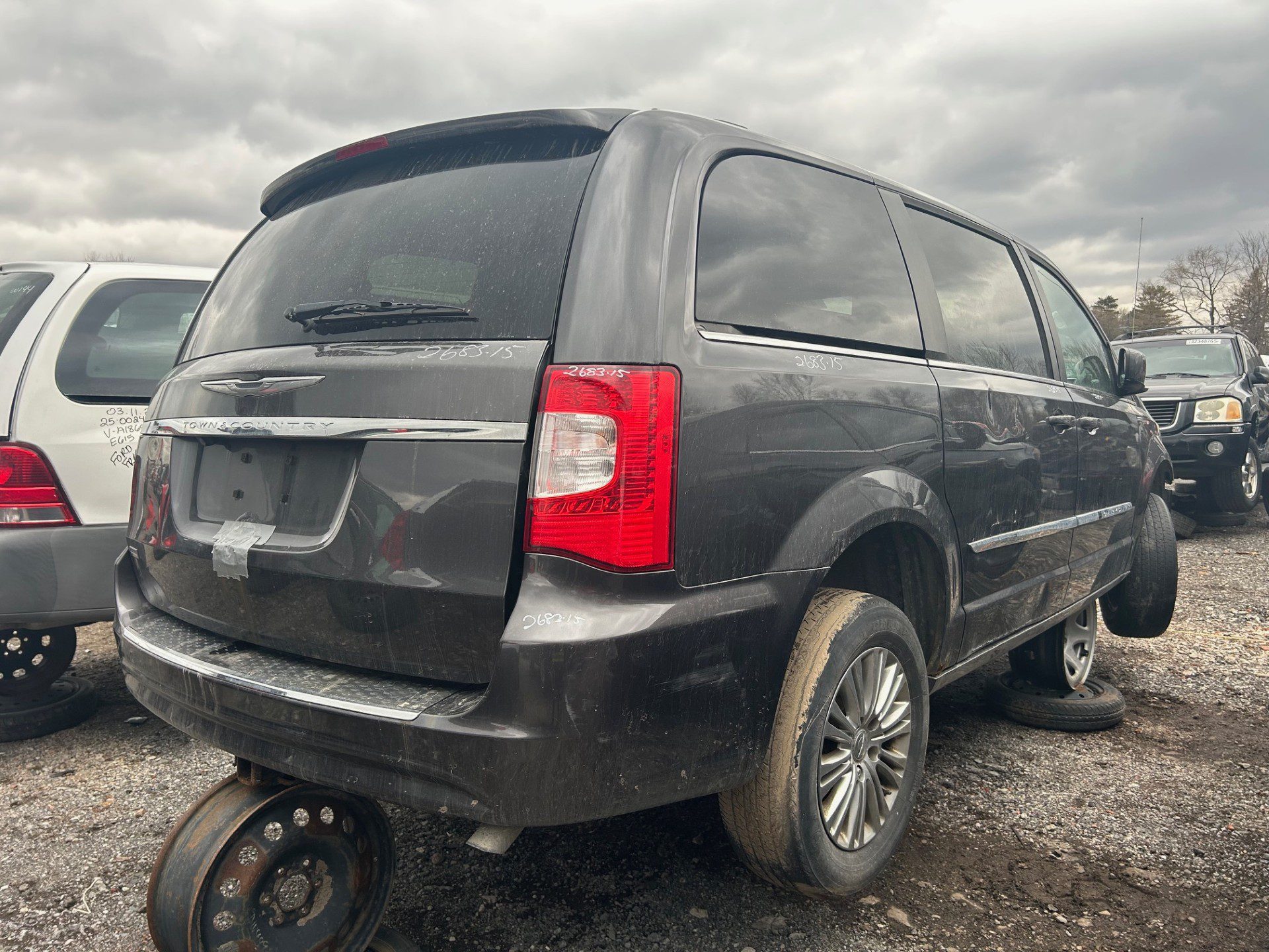 CHRYSLER TOWN &amp; COUNTRY 2015